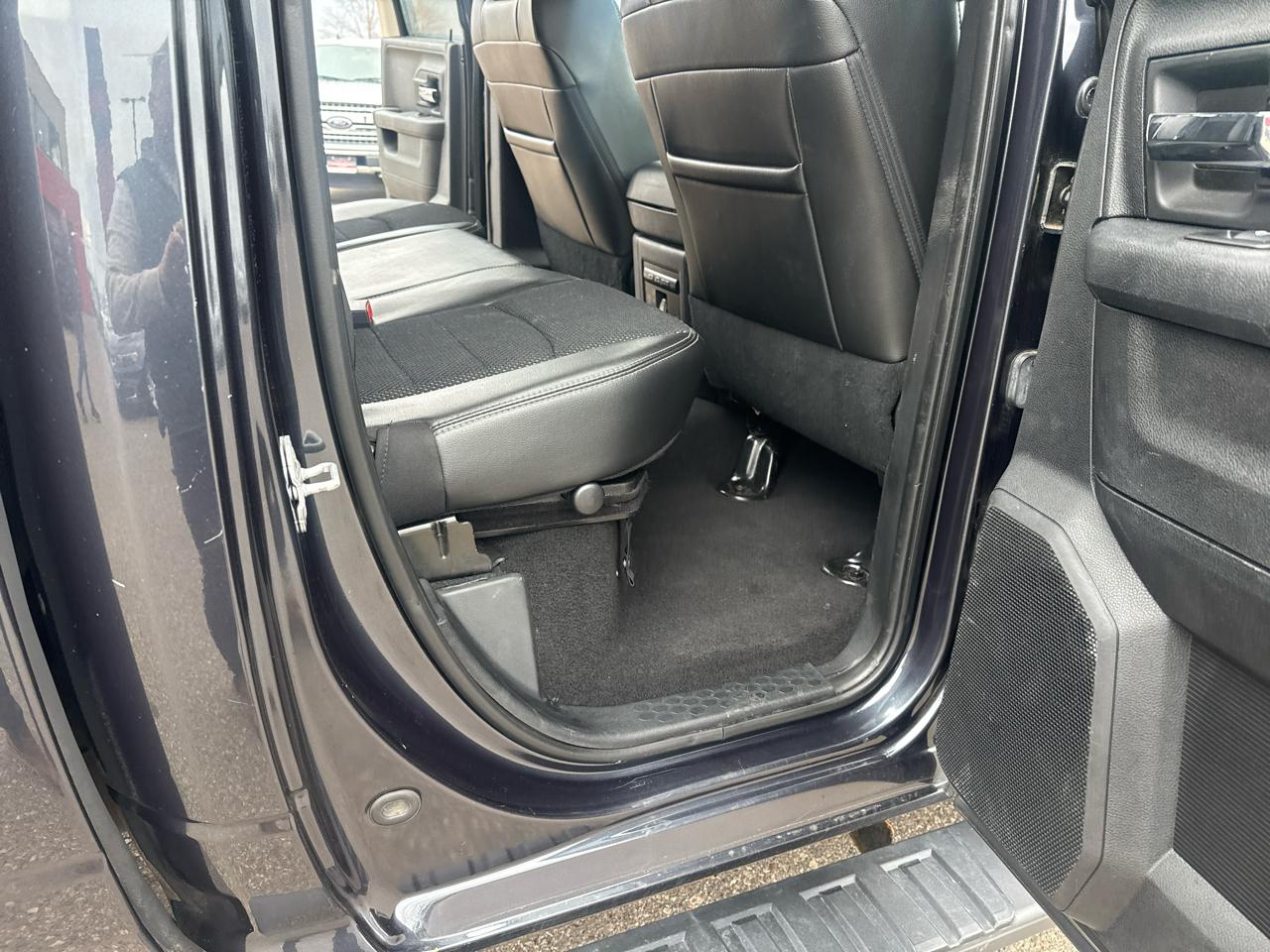 RAM 1500 Sport Quad Cab 4WD 2014