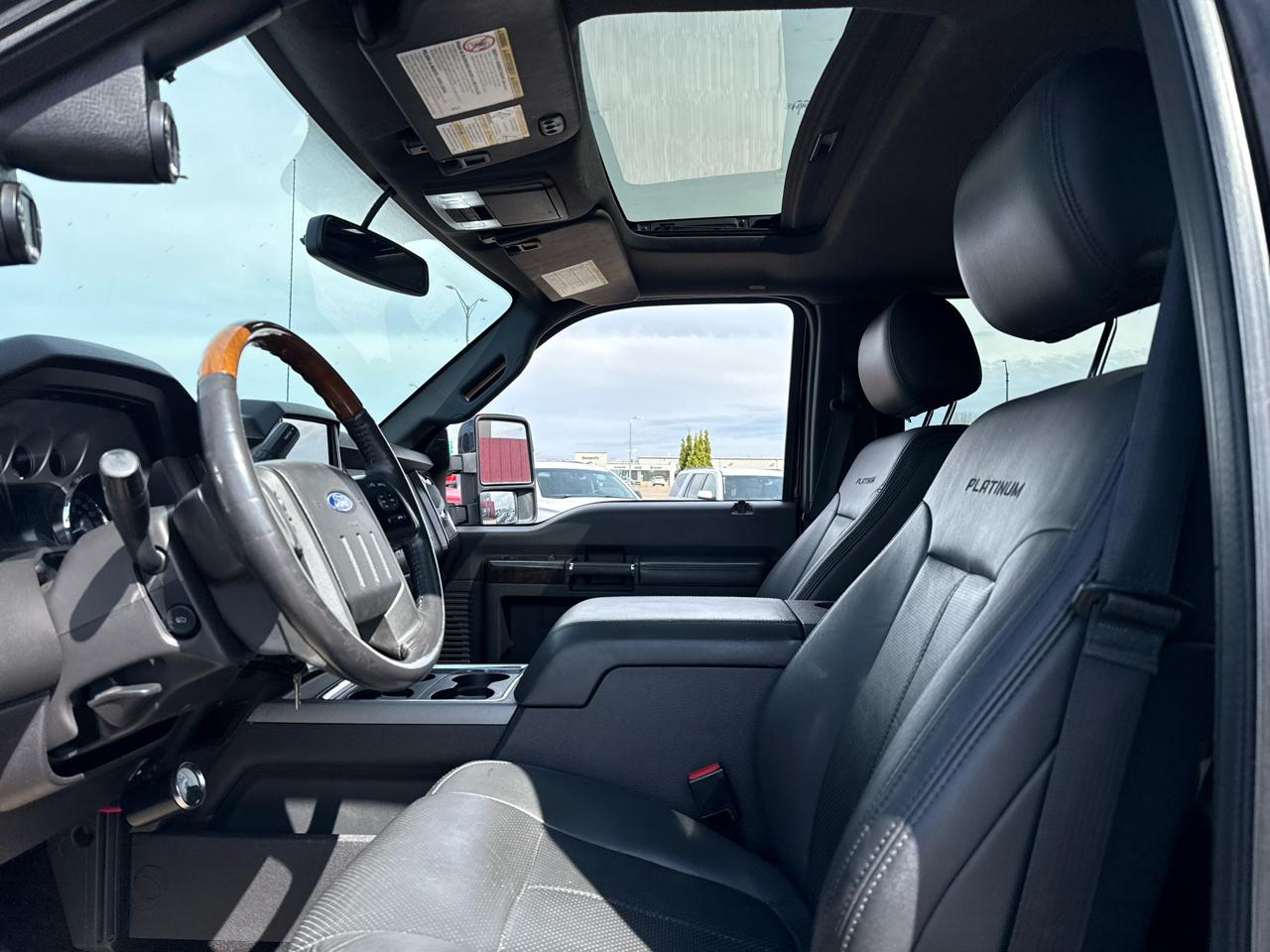 Ford F-350 SD Platinum Crew Cab 4WD 2016