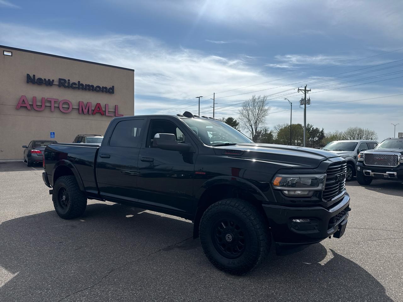 RAM 3500 Laramie Crew Cab SWB 4WD 2020