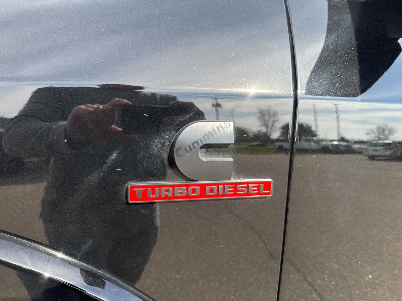 RAM 3500 Laramie Crew Cab SWB 4WD 2020