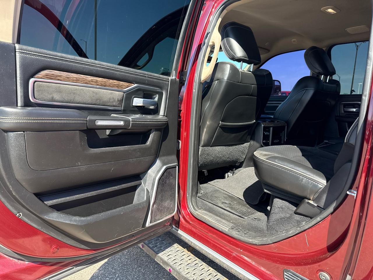 RAM 3500 Laramie Crew Cab LWB 4WD DRW 2019