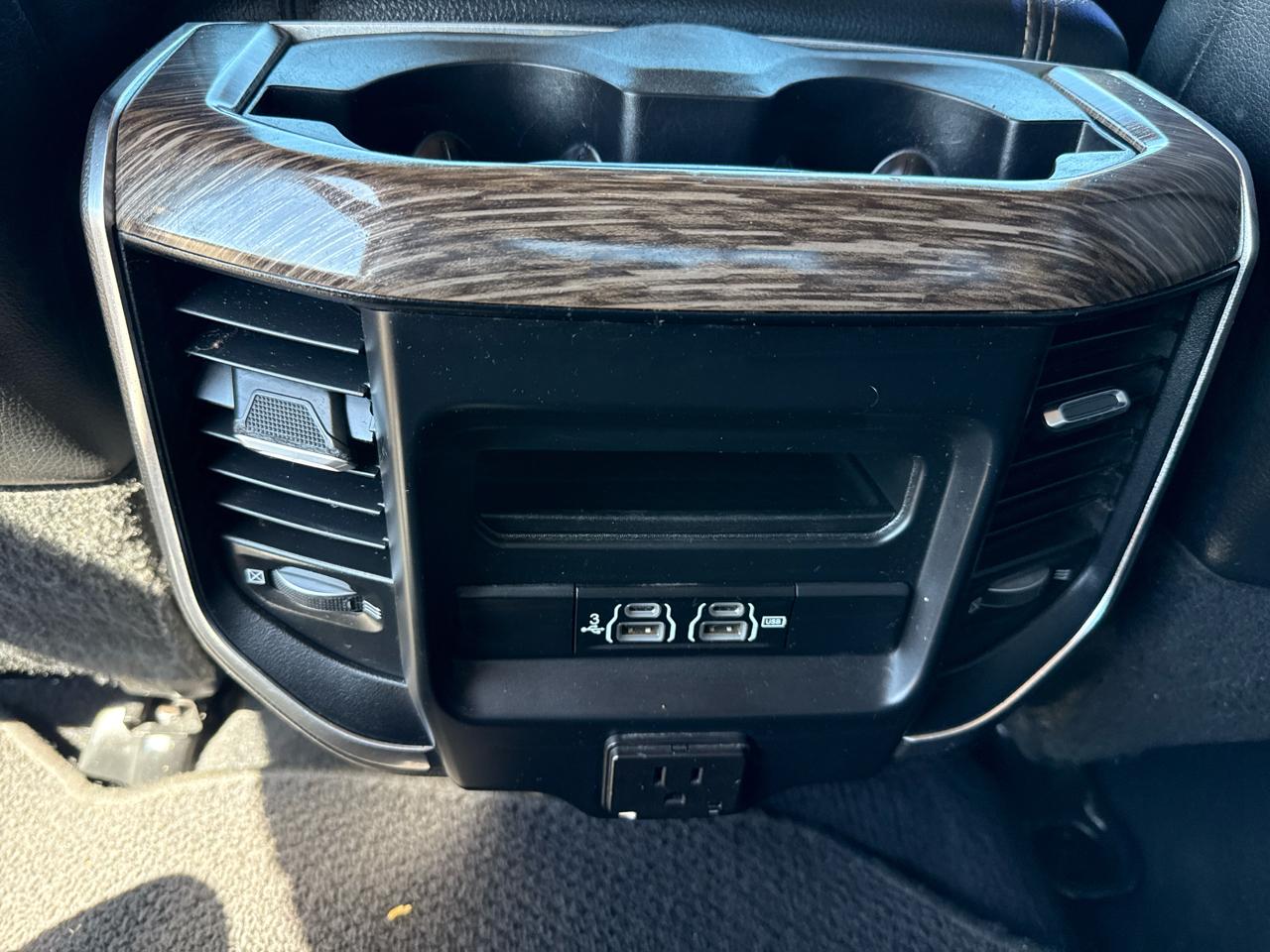 RAM 3500 Laramie Crew Cab LWB 4WD DRW 2019