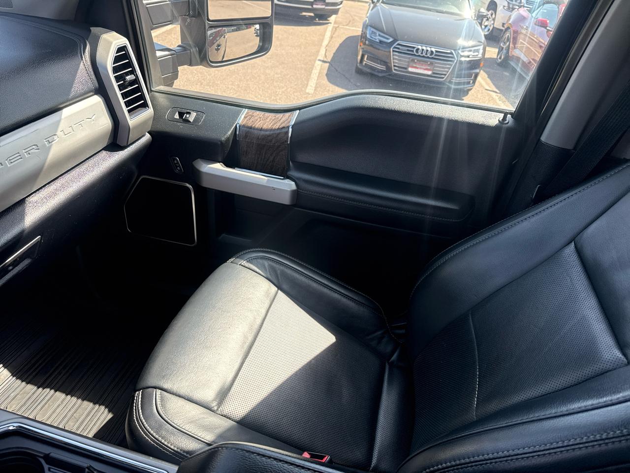 Ford F-350 SD Lariat Crew Cab Long Bed 4WD 2019