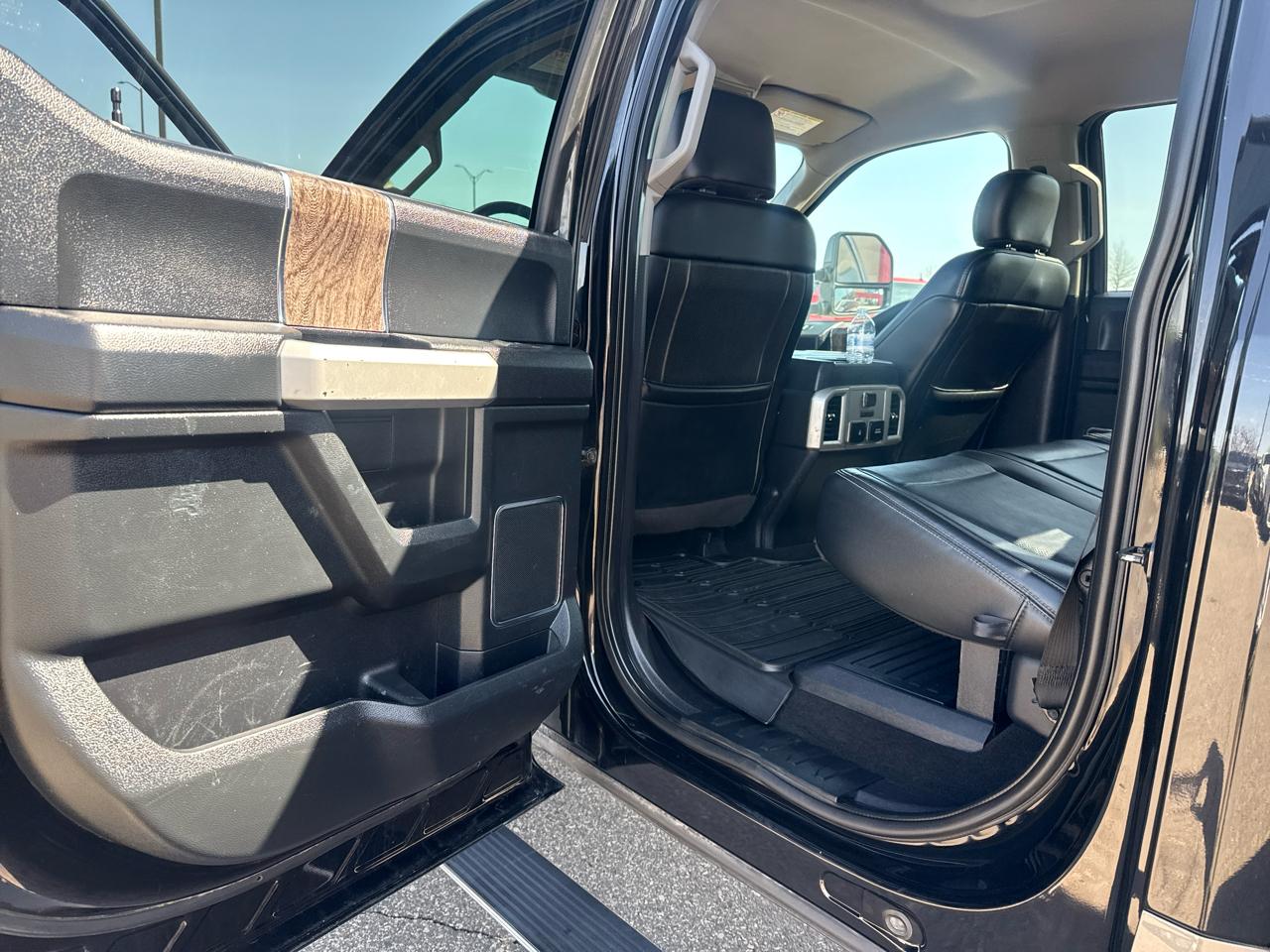 Ford F-350 SD Lariat Crew Cab Long Bed 4WD 2019