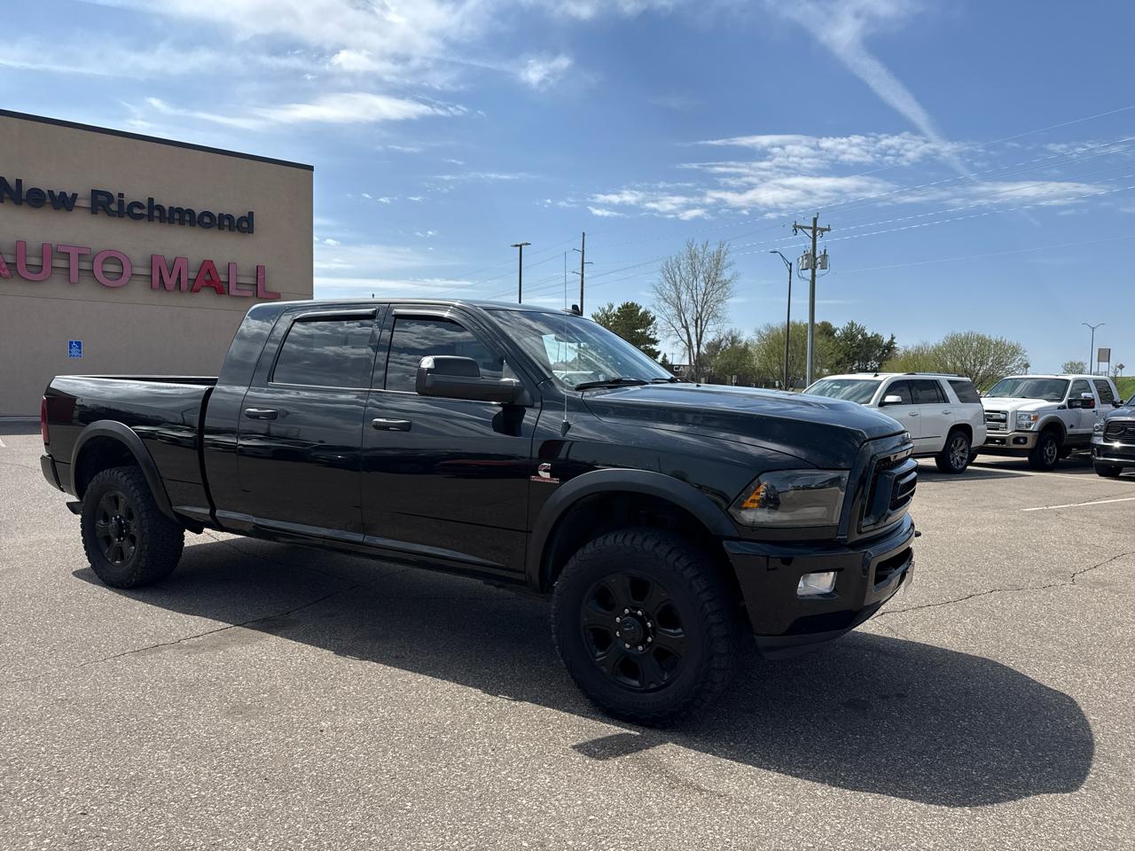 RAM 3500 SLT Mega Cab 4WD 2015