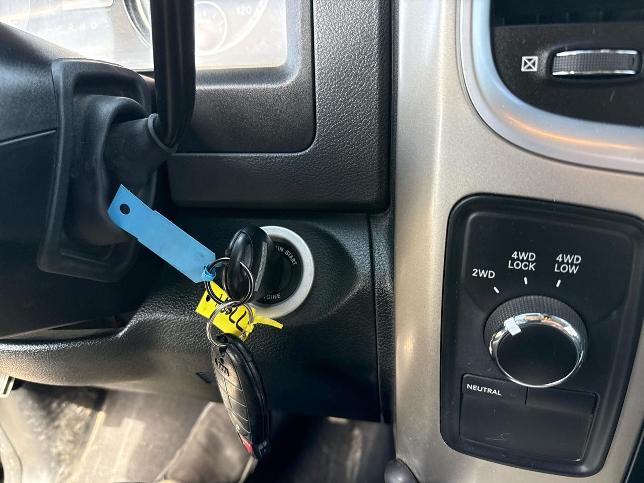 RAM 3500 SLT Mega Cab 4WD 2015