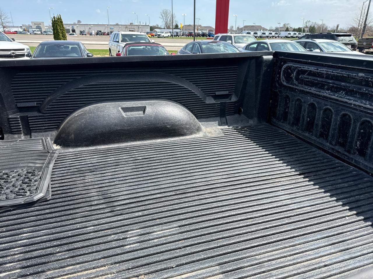 RAM 3500 SLT Mega Cab 4WD 2015