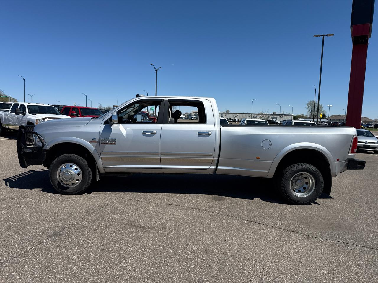 RAM 3500 Laramie Crew Cab LWB 4WD DRW 2018
