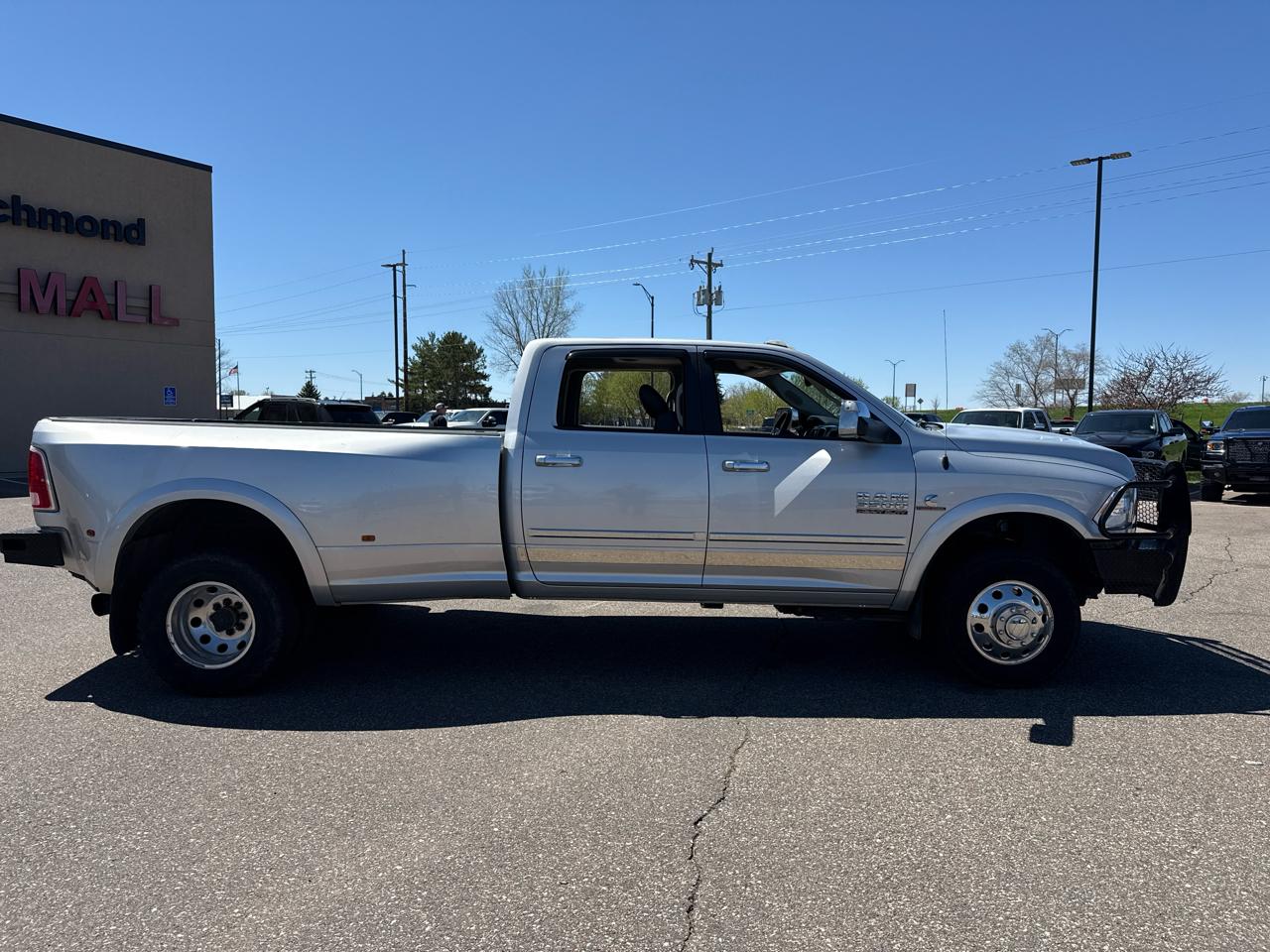 RAM 3500 Laramie Crew Cab LWB 4WD DRW 2018