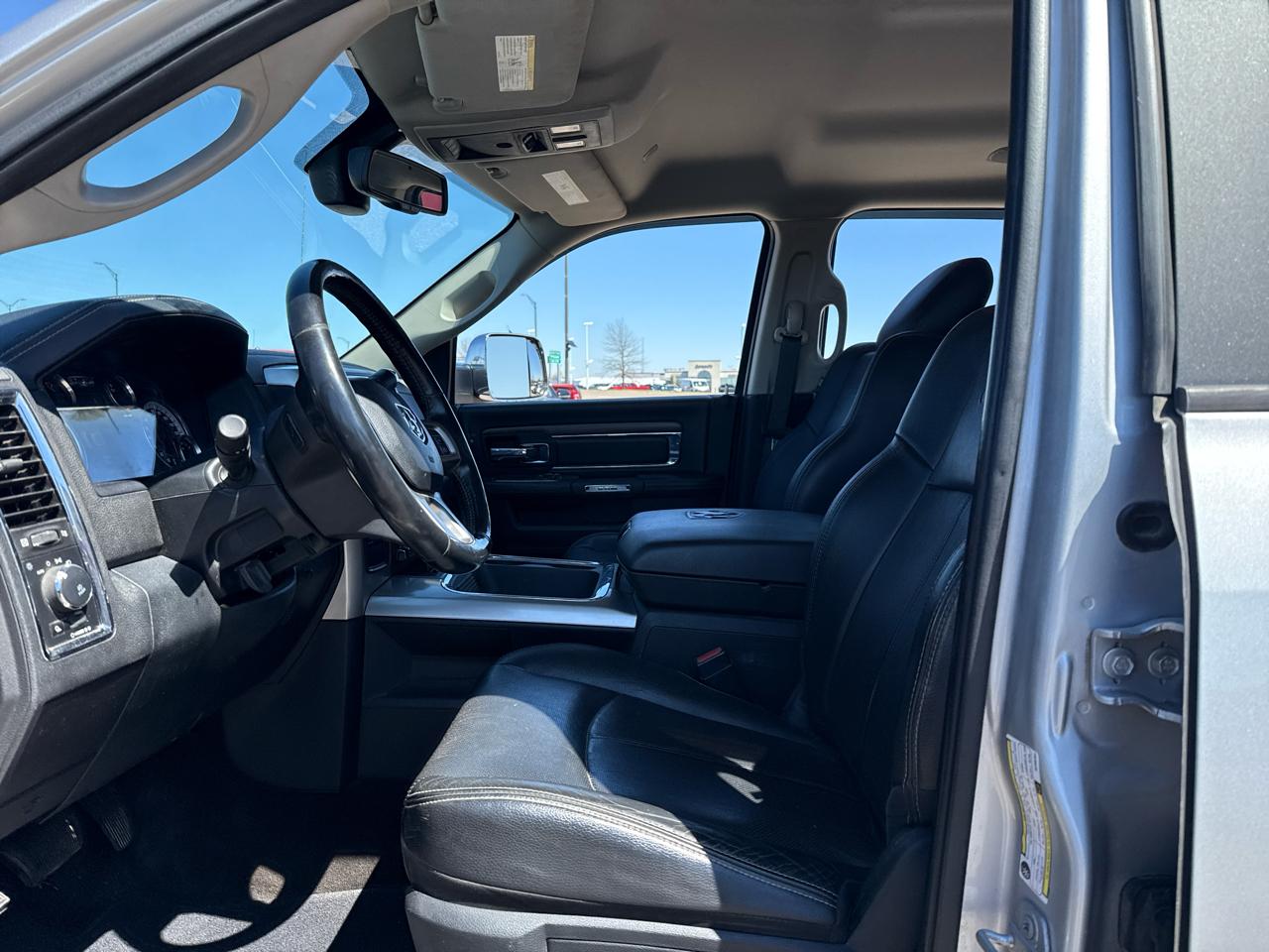RAM 3500 Laramie Crew Cab LWB 4WD DRW 2018