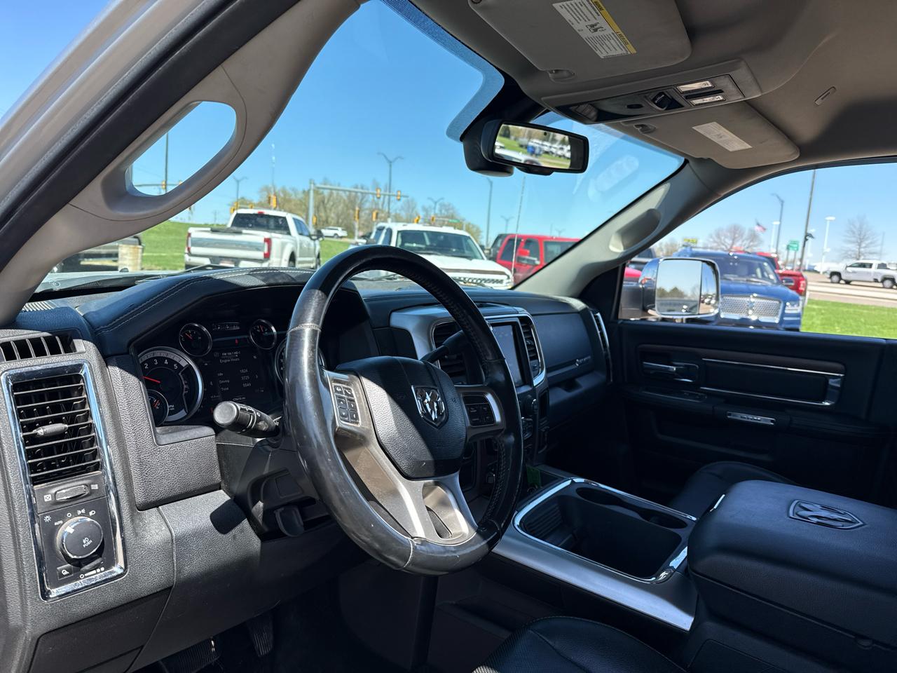 RAM 3500 Laramie Crew Cab LWB 4WD DRW 2018