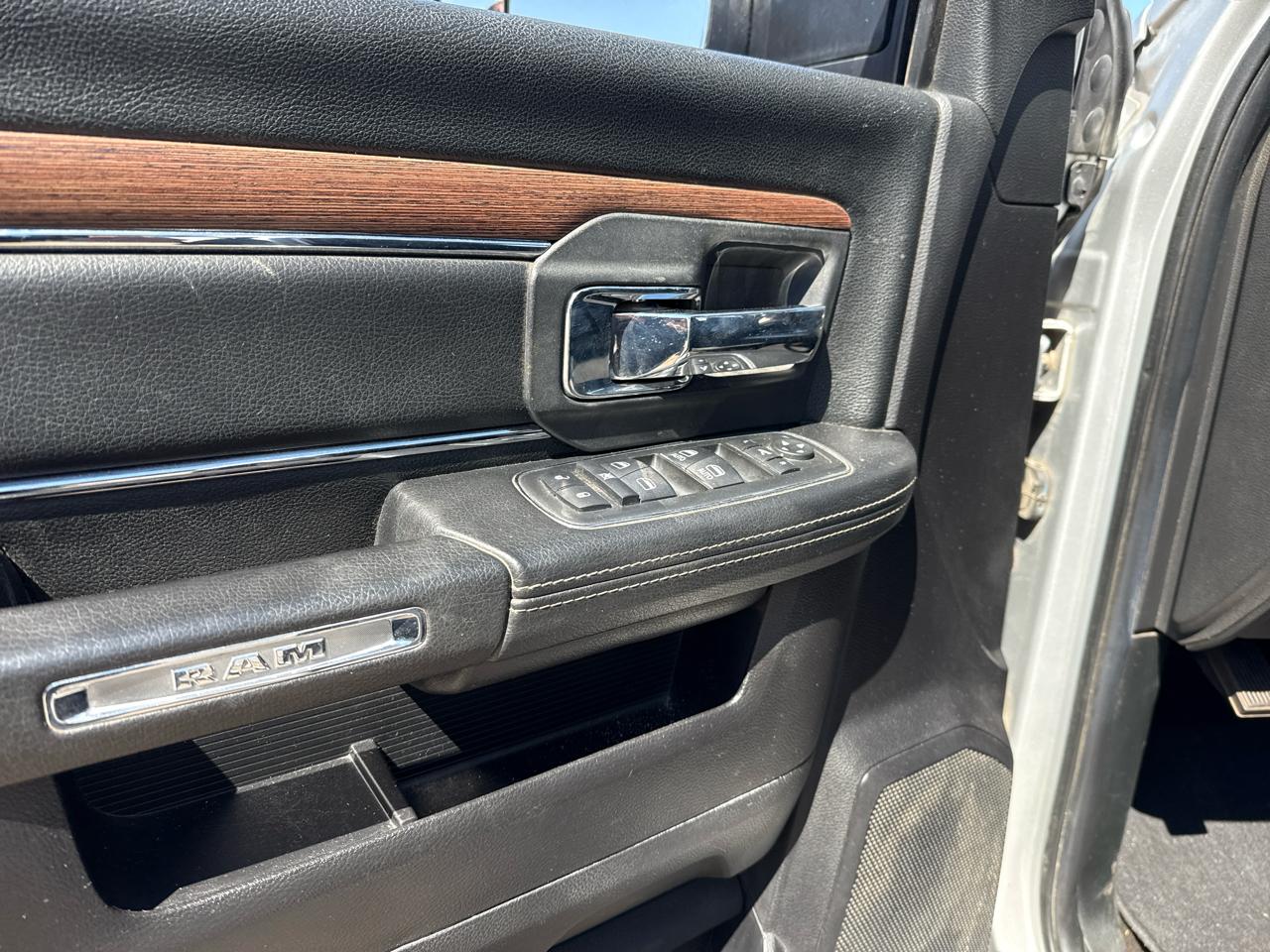 RAM 3500 Laramie Crew Cab LWB 4WD DRW 2018