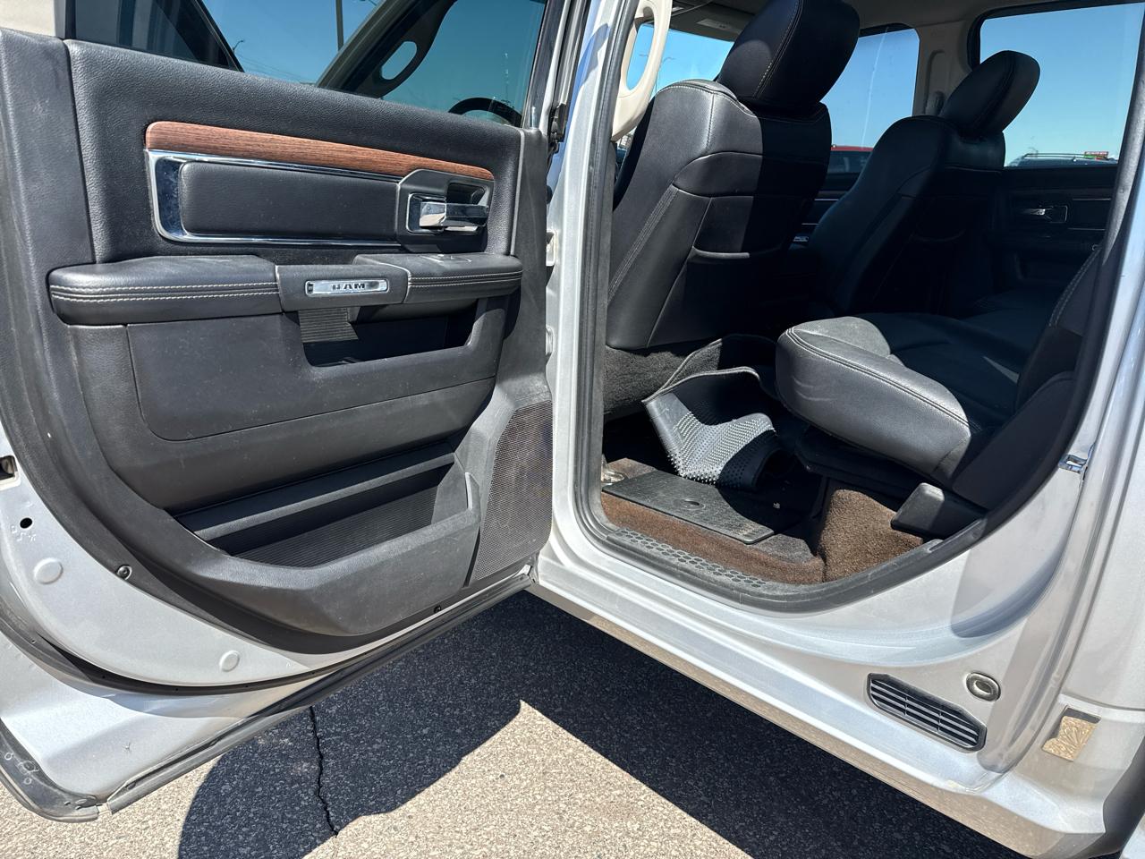 RAM 3500 Laramie Crew Cab LWB 4WD DRW 2018