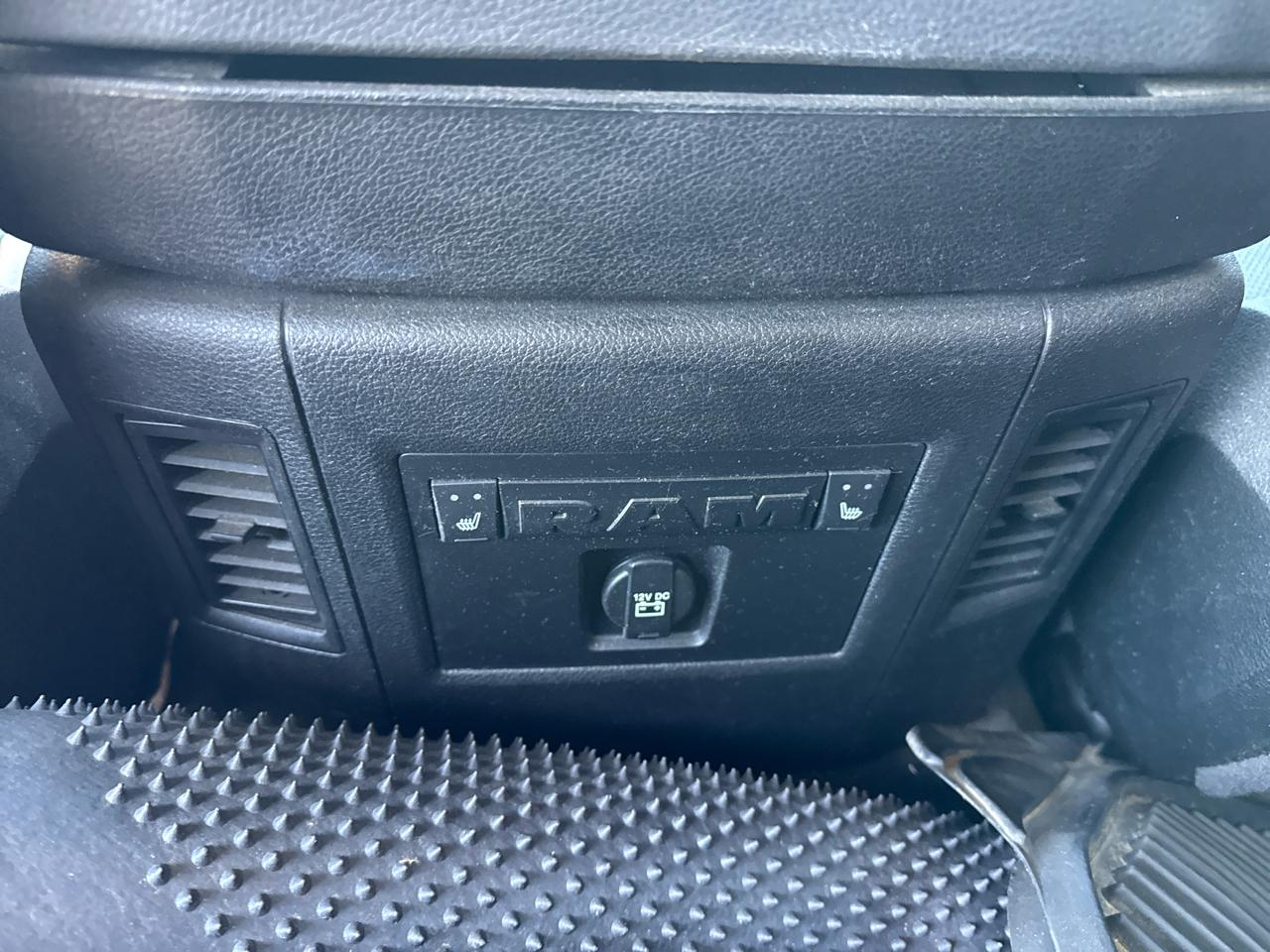 RAM 3500 Laramie Crew Cab LWB 4WD DRW 2018