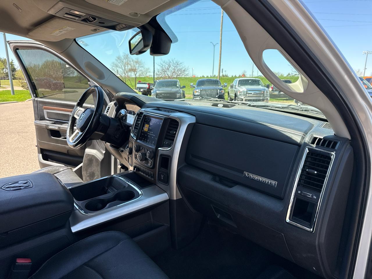 RAM 3500 Laramie Crew Cab LWB 4WD DRW 2018