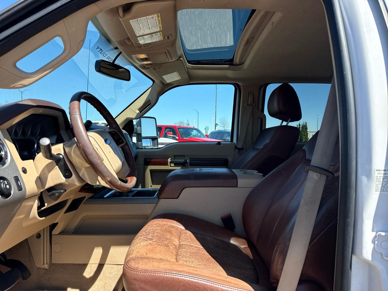 Ford F-350 SD King Ranch Crew Cab 4WD 2011