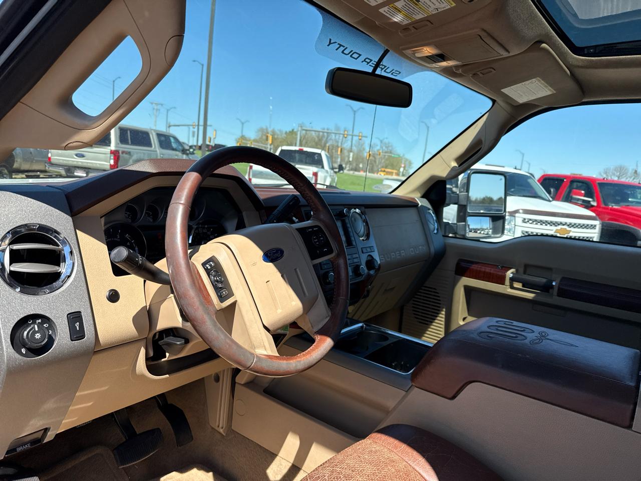 Ford F-350 SD King Ranch Crew Cab 4WD 2011