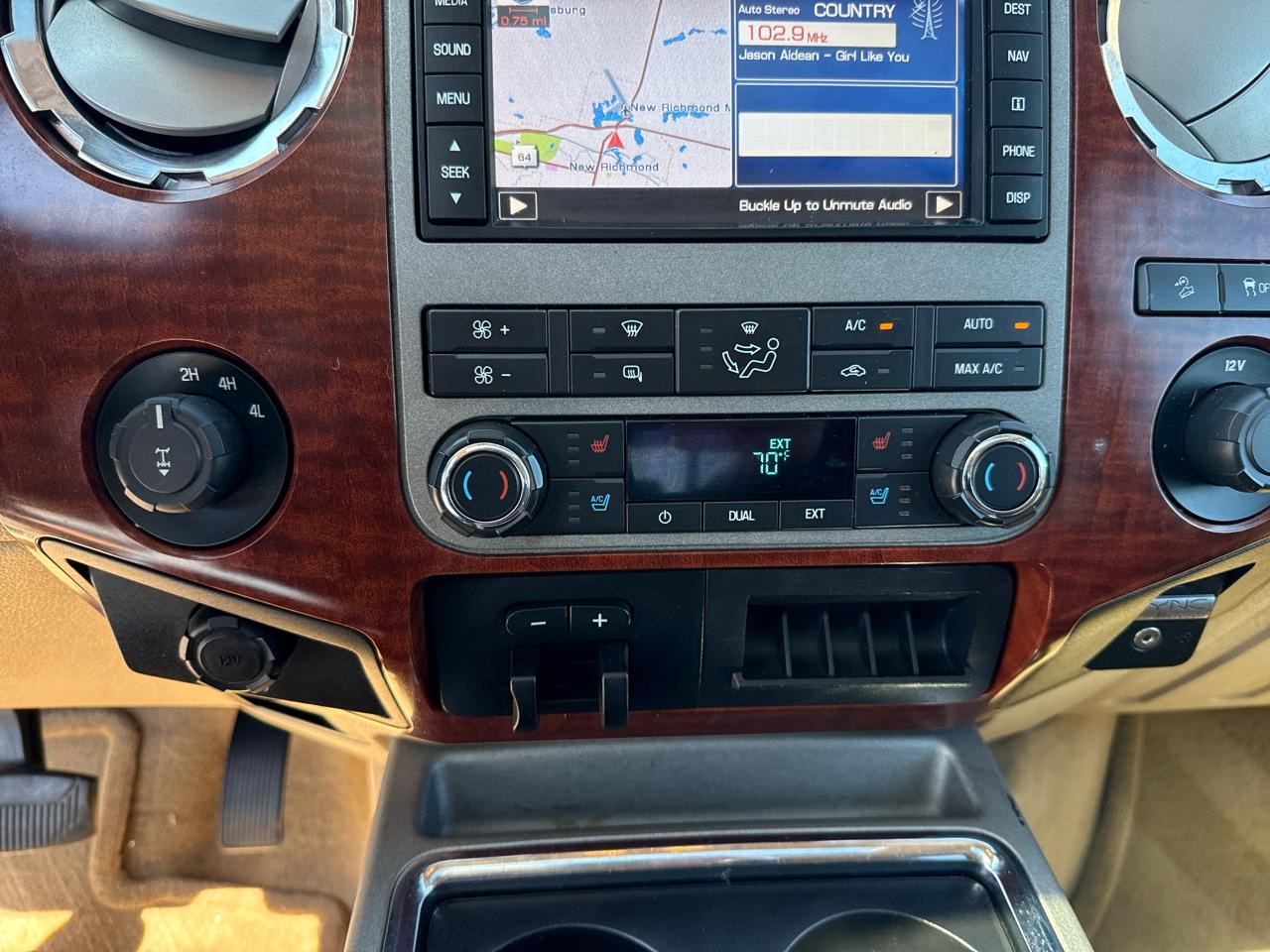 Ford F-350 SD King Ranch Crew Cab 4WD 2011