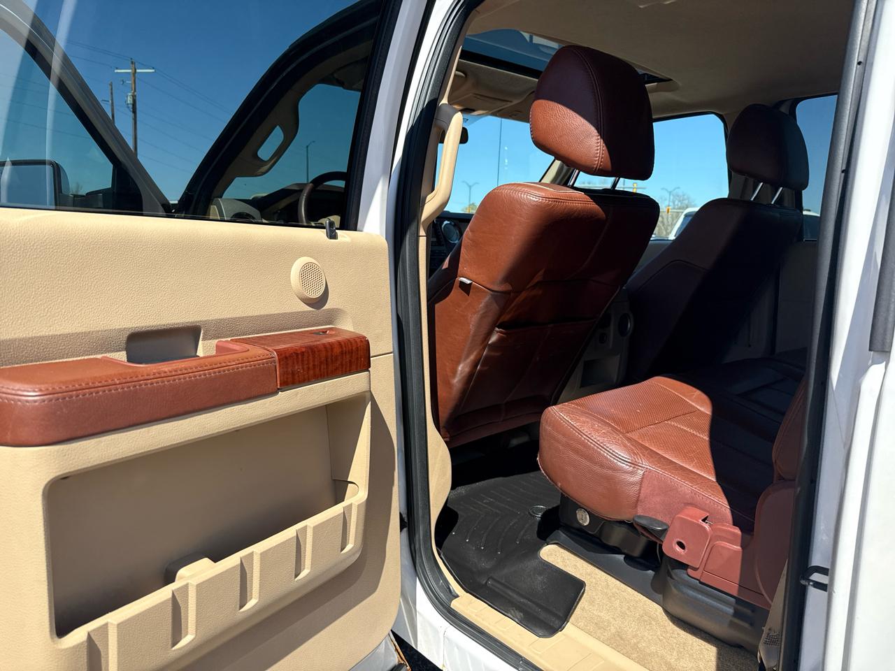 Ford F-350 SD King Ranch Crew Cab 4WD 2011