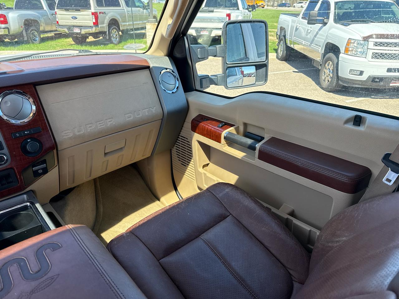 Ford F-350 SD King Ranch Crew Cab 4WD 2011