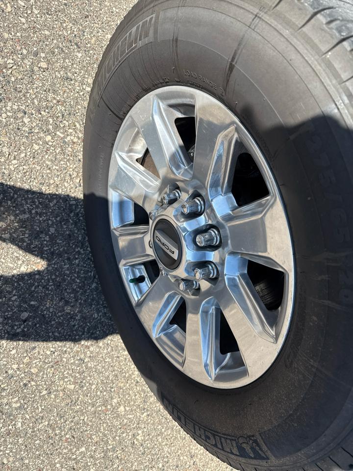 Ford F-250 SD Platinum Crew Cab 4WD 2017