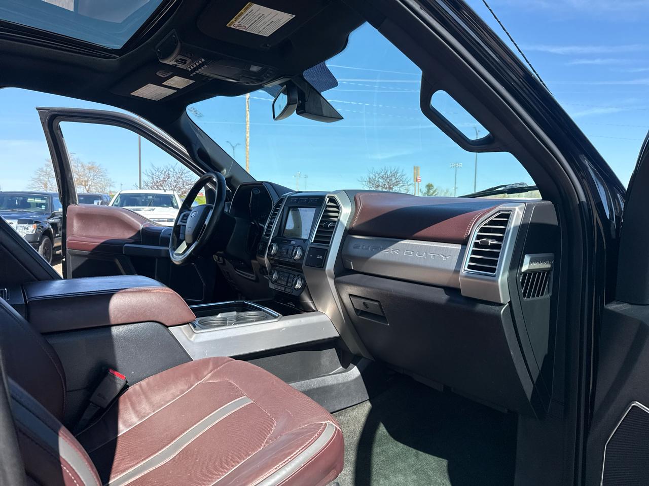 Ford F-250 SD Platinum Crew Cab 4WD 2017