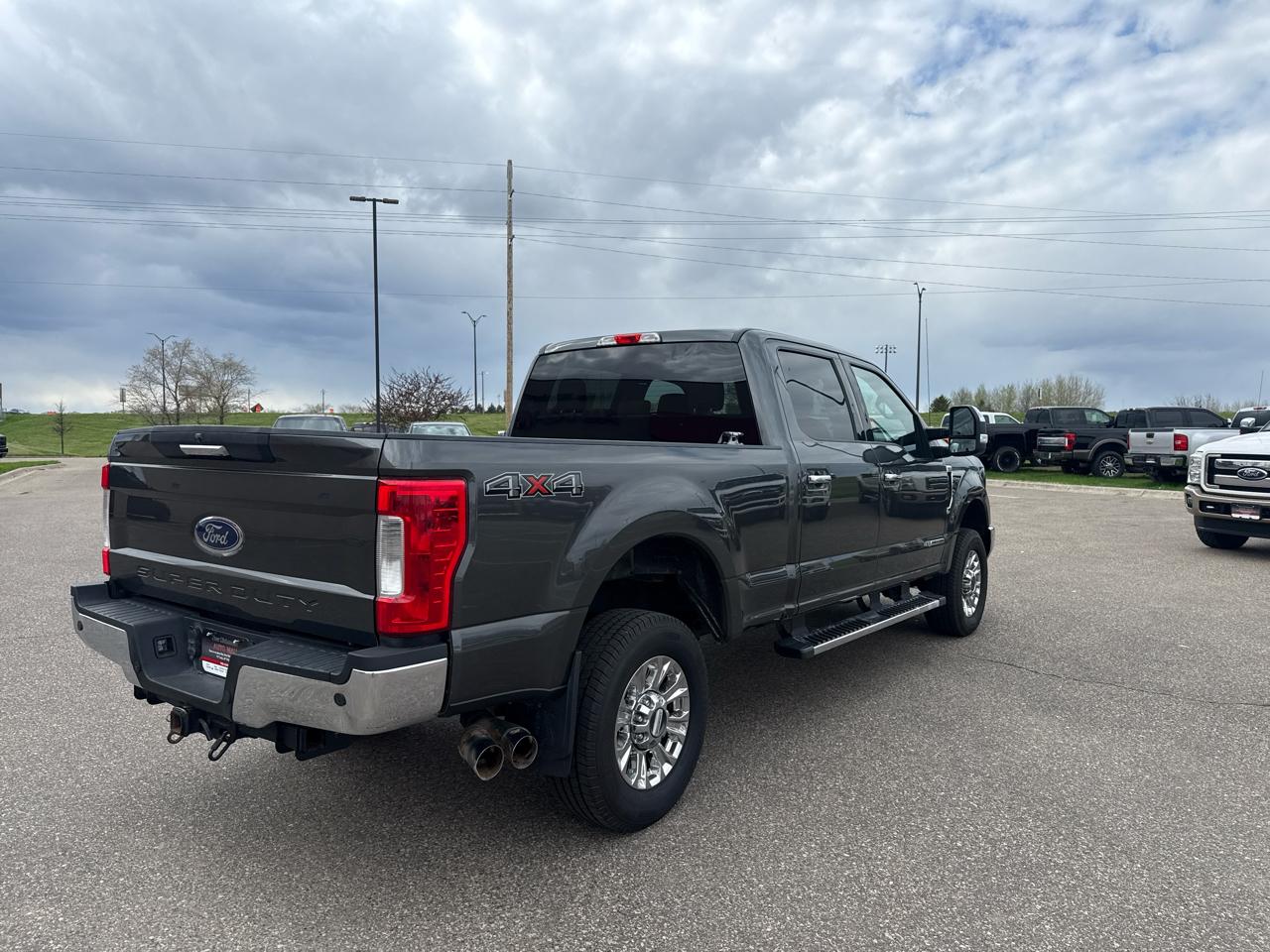Ford F-250 SD XLT Crew Cab 4WD 2018