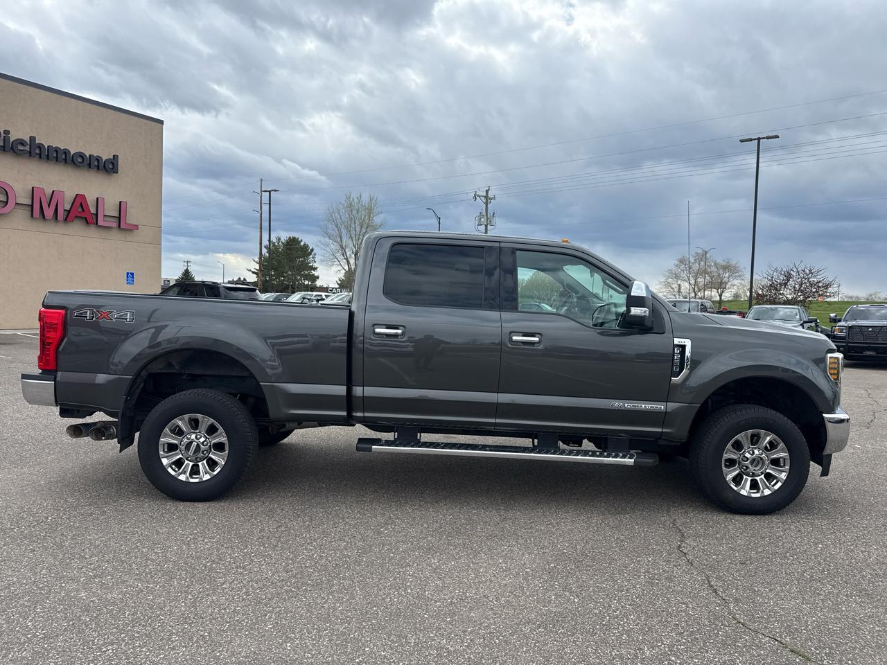 Ford F-250 SD XLT Crew Cab 4WD 2018