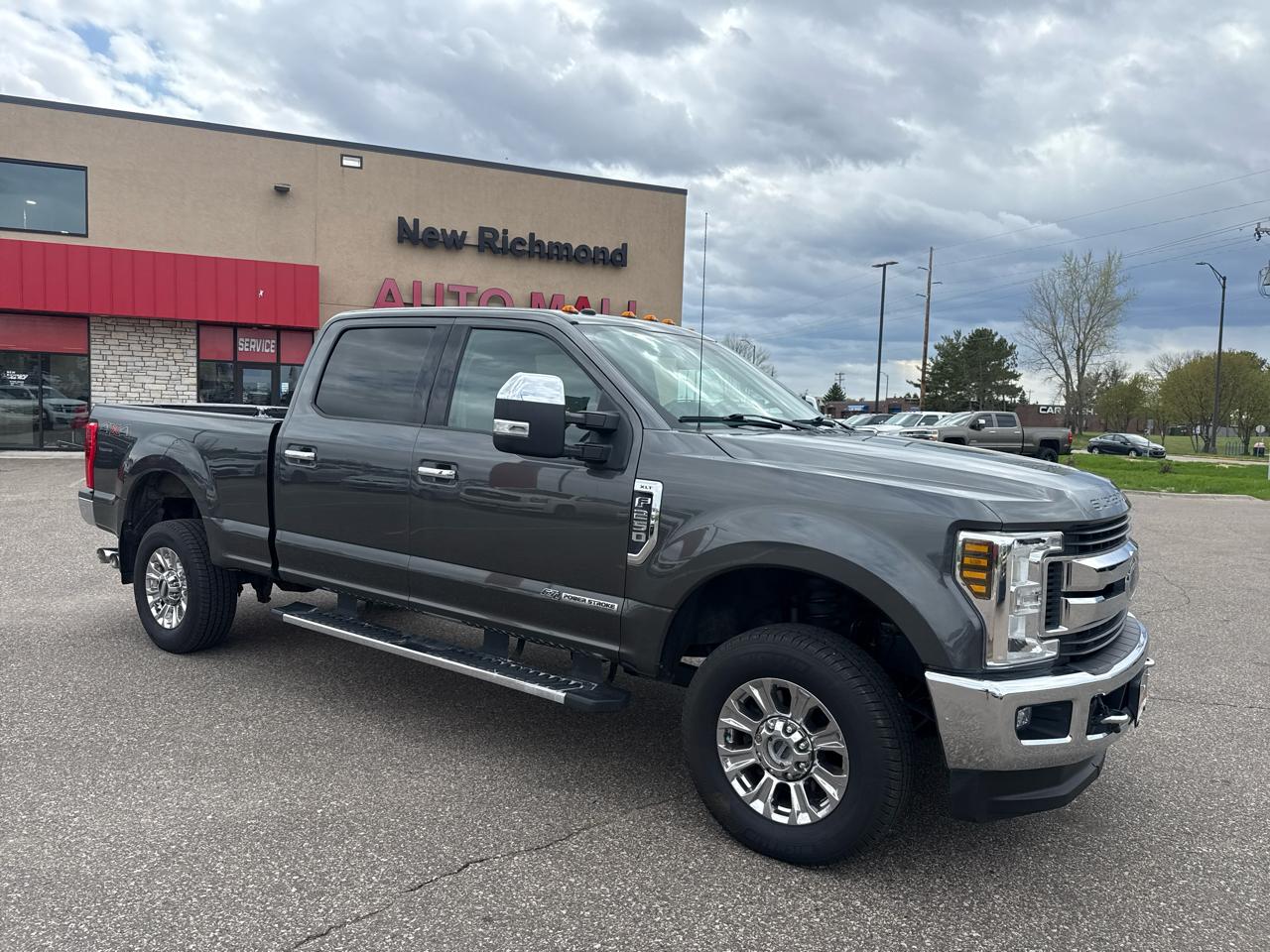 Ford F-250 SD XLT Crew Cab 4WD 2018