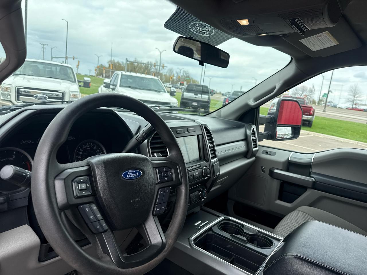 Ford F-250 SD XLT Crew Cab 4WD 2018