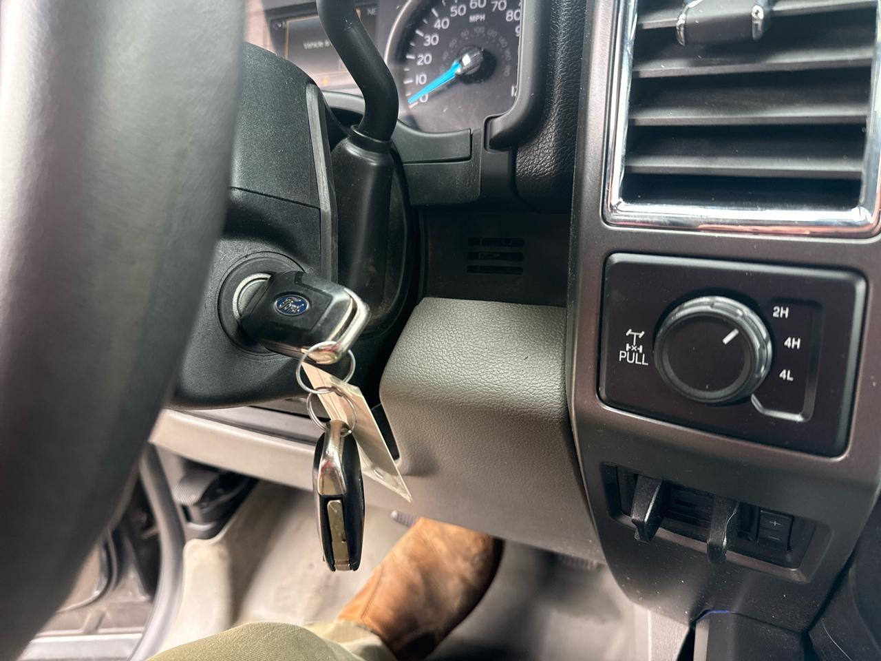 Ford F-250 SD XLT Crew Cab 4WD 2018