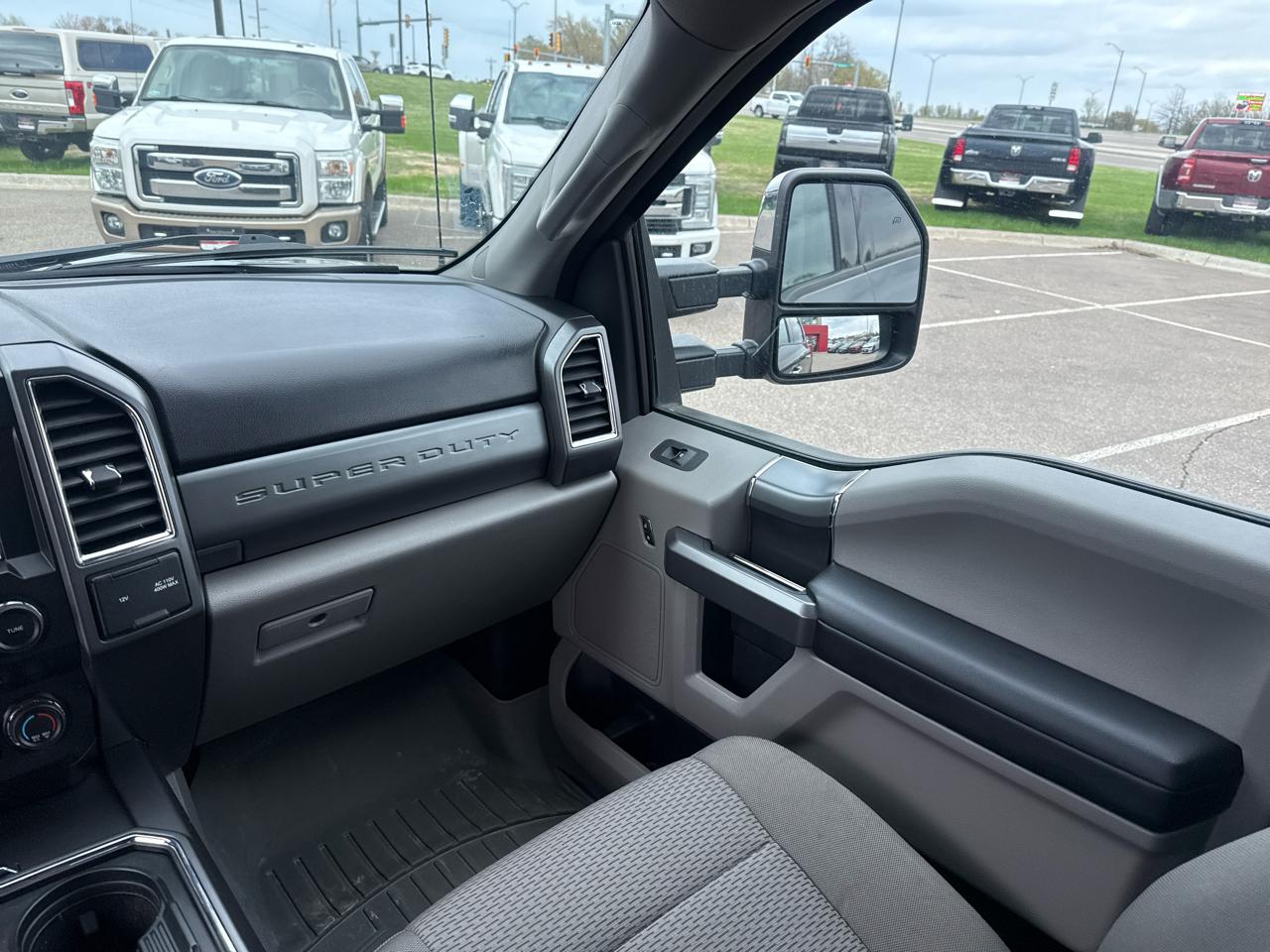 Ford F-250 SD XLT Crew Cab 4WD 2018