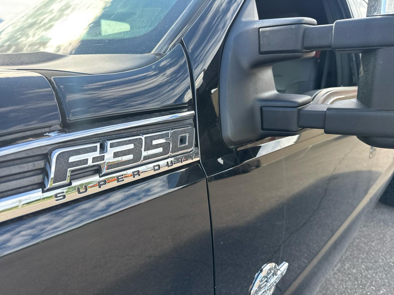 Ford F-350 SD Lariat Crew Cab 4WD 2016