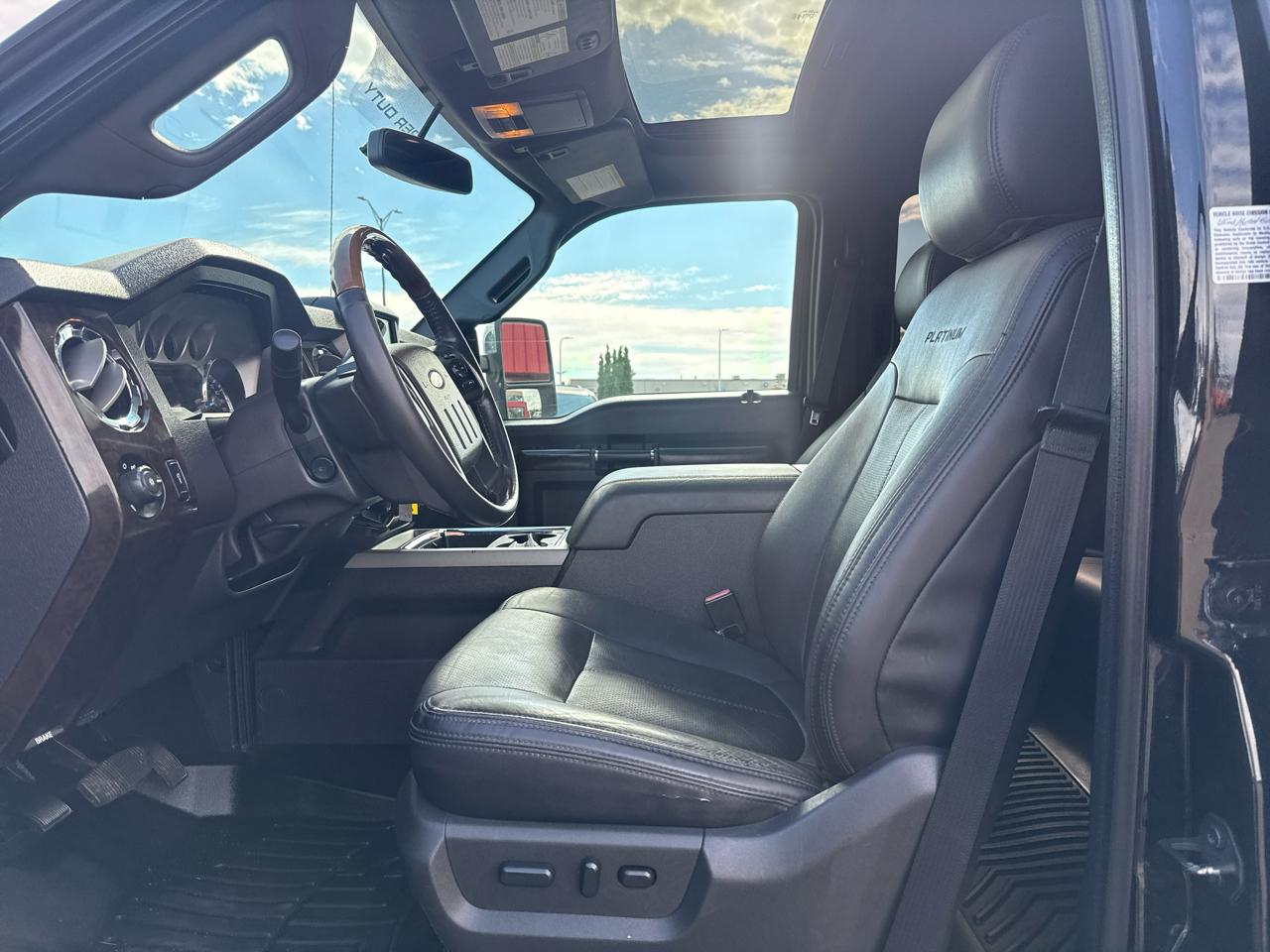 Ford F-350 SD Lariat Crew Cab 4WD 2016
