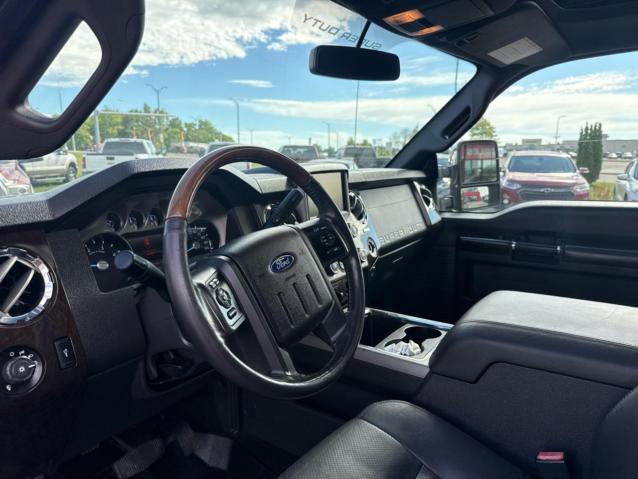 Ford F-350 SD Lariat Crew Cab 4WD 2016