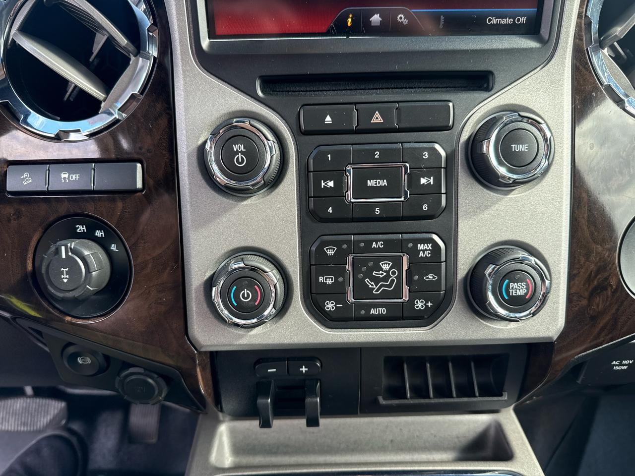 Ford F-350 SD Lariat Crew Cab 4WD 2016