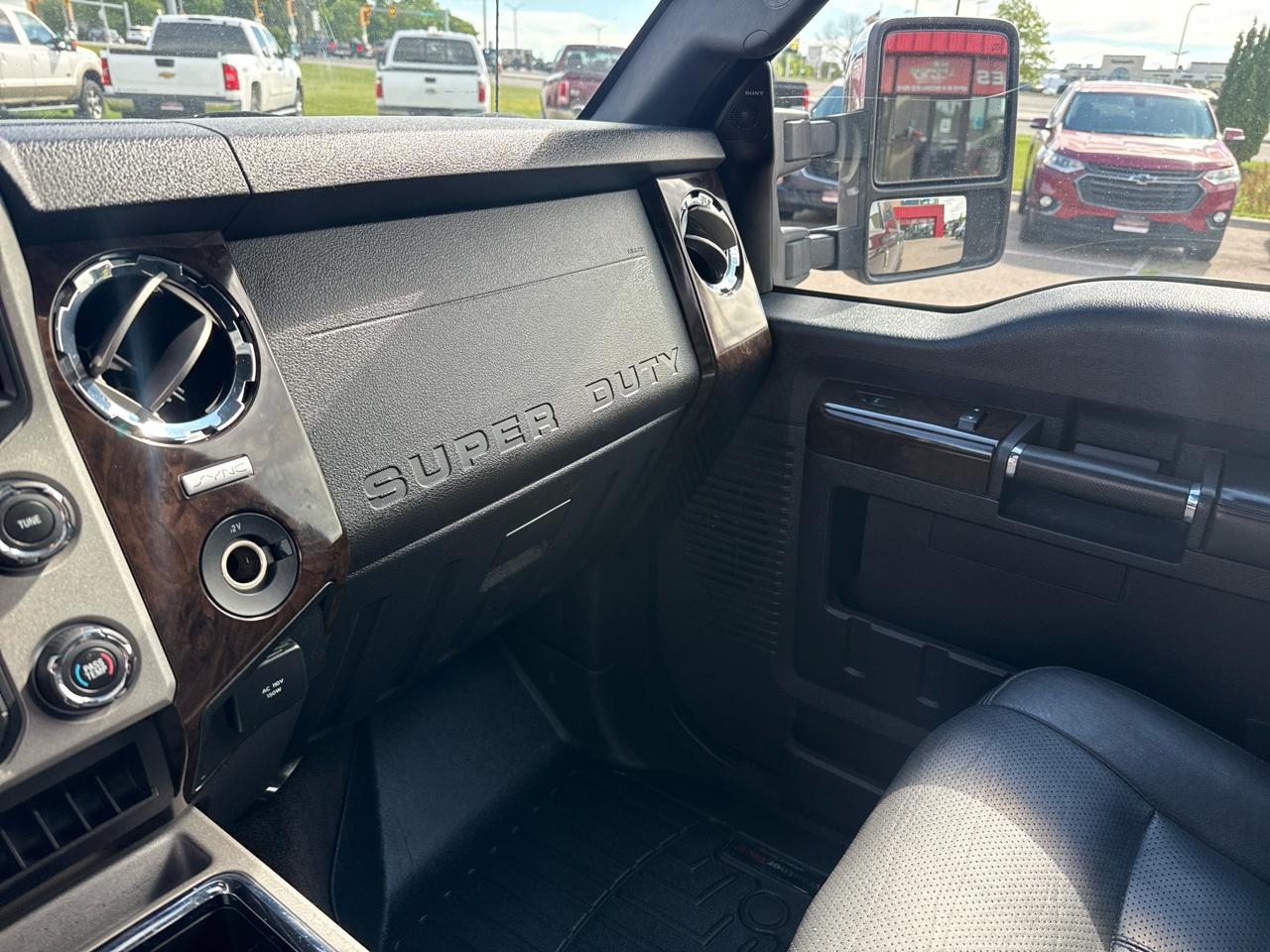 Ford F-350 SD Lariat Crew Cab 4WD 2016