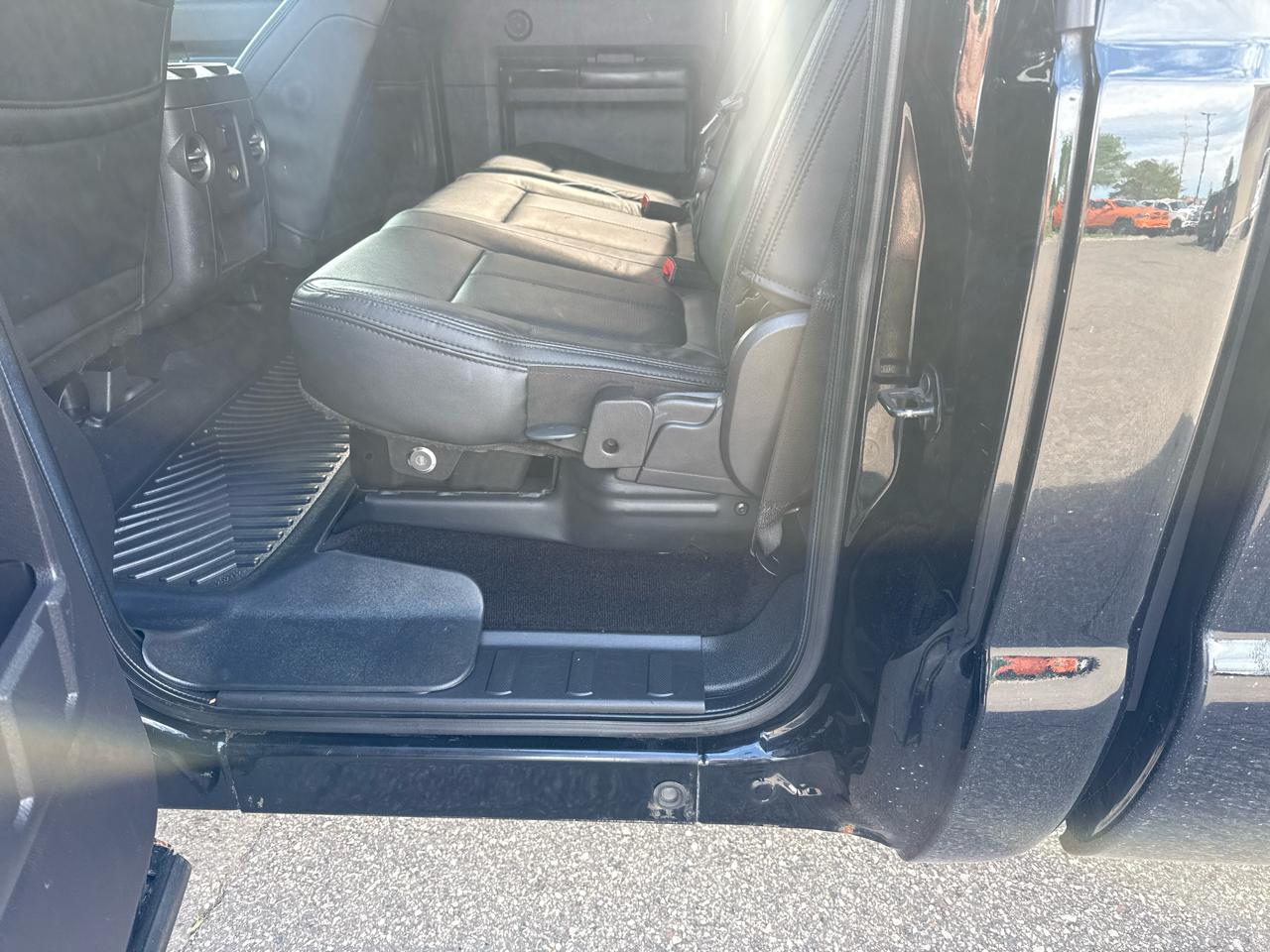 Ford F-350 SD Lariat Crew Cab 4WD 2016