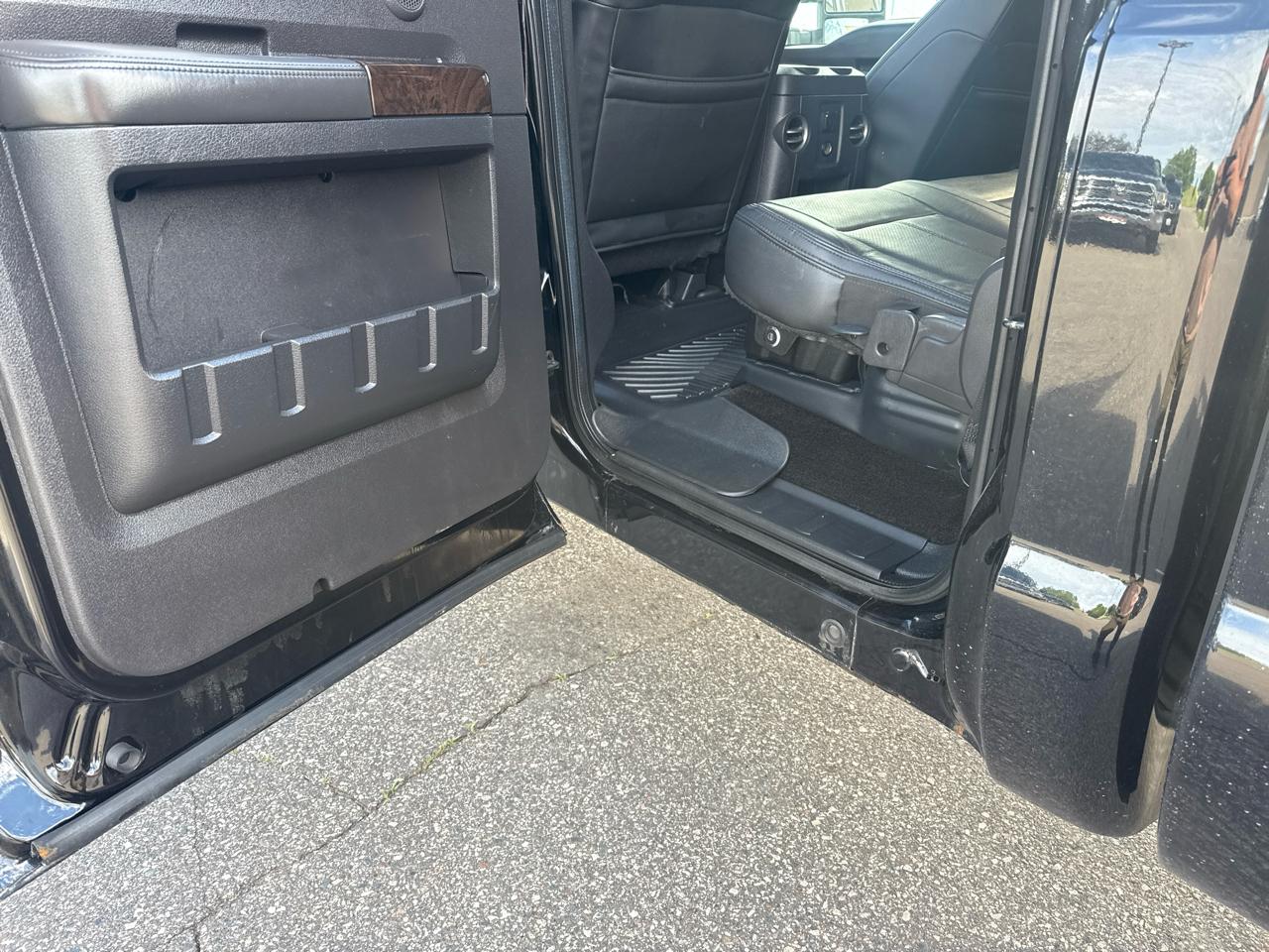 Ford F-350 SD Lariat Crew Cab 4WD 2016