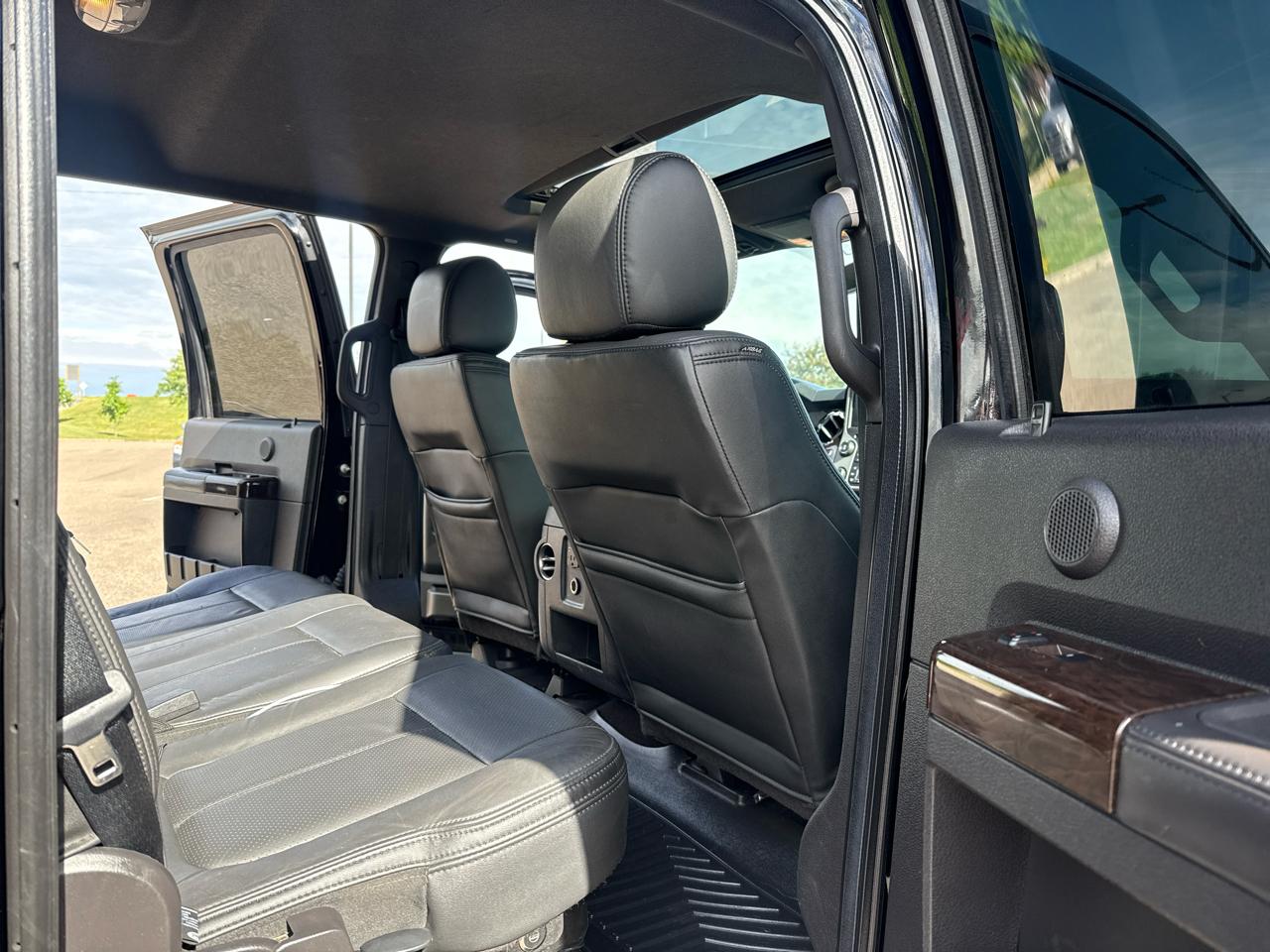 Ford F-350 SD Lariat Crew Cab 4WD 2016