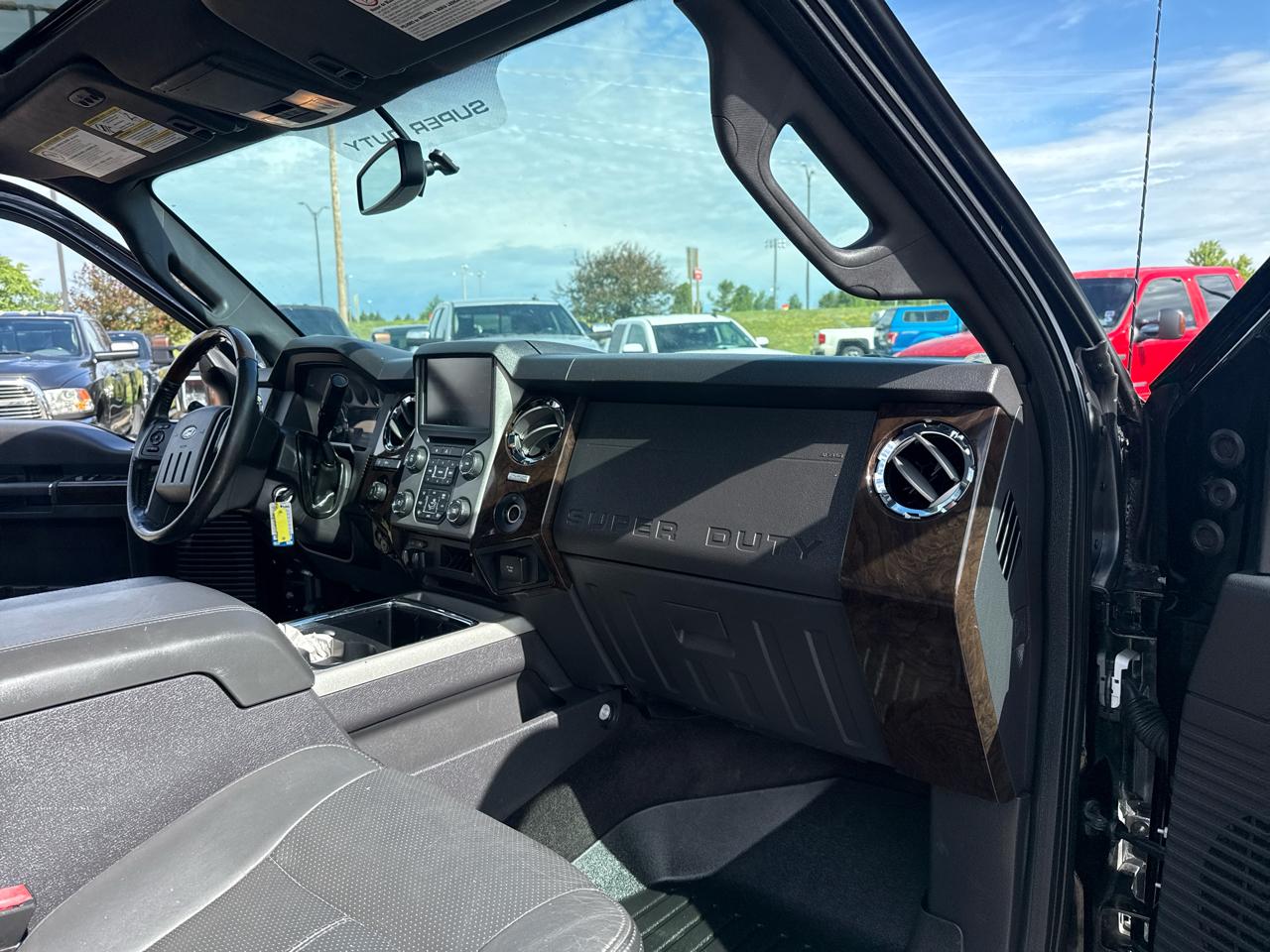 Ford F-350 SD Lariat Crew Cab 4WD 2016