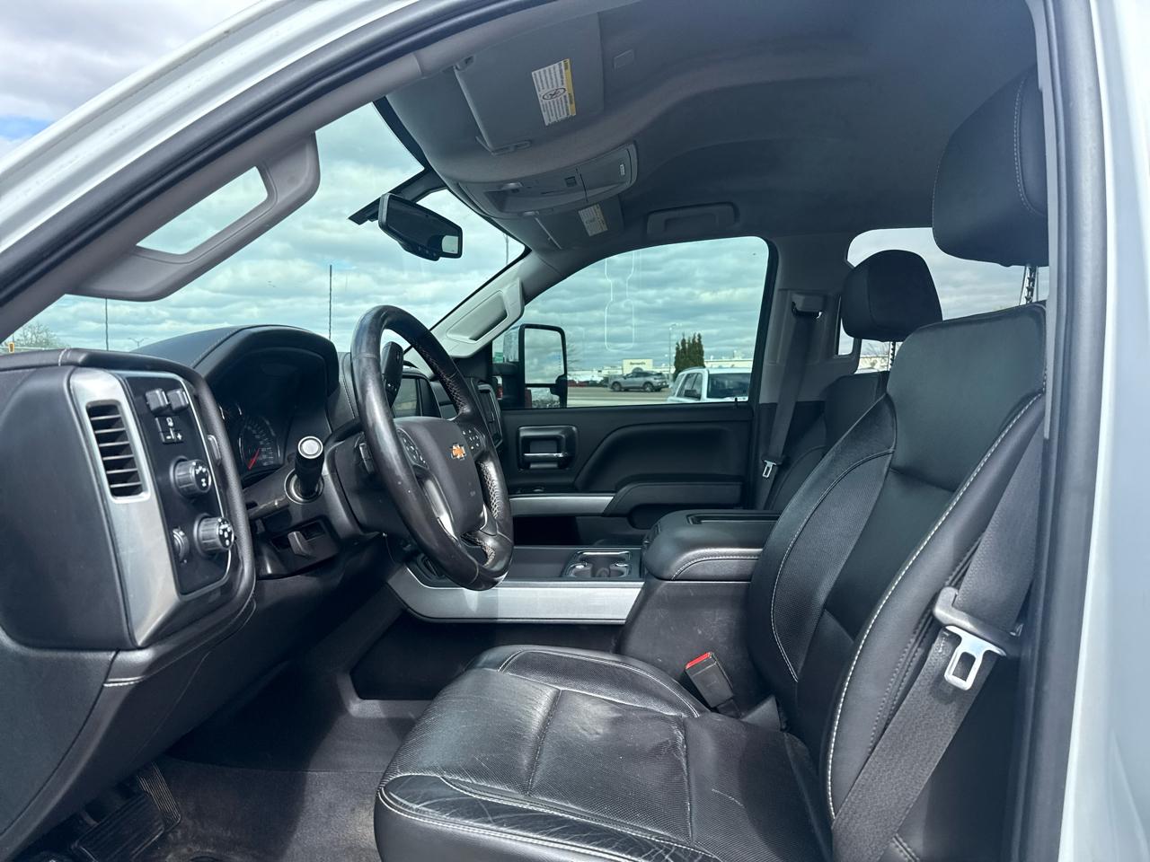 Chevrolet Silverado 2500HD LTZ Crew Cab 4WD 2019