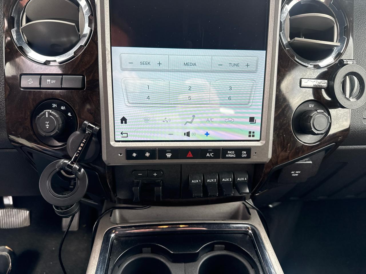 Ford F-350 SD Platinum Crew Cab 4WD 2013
