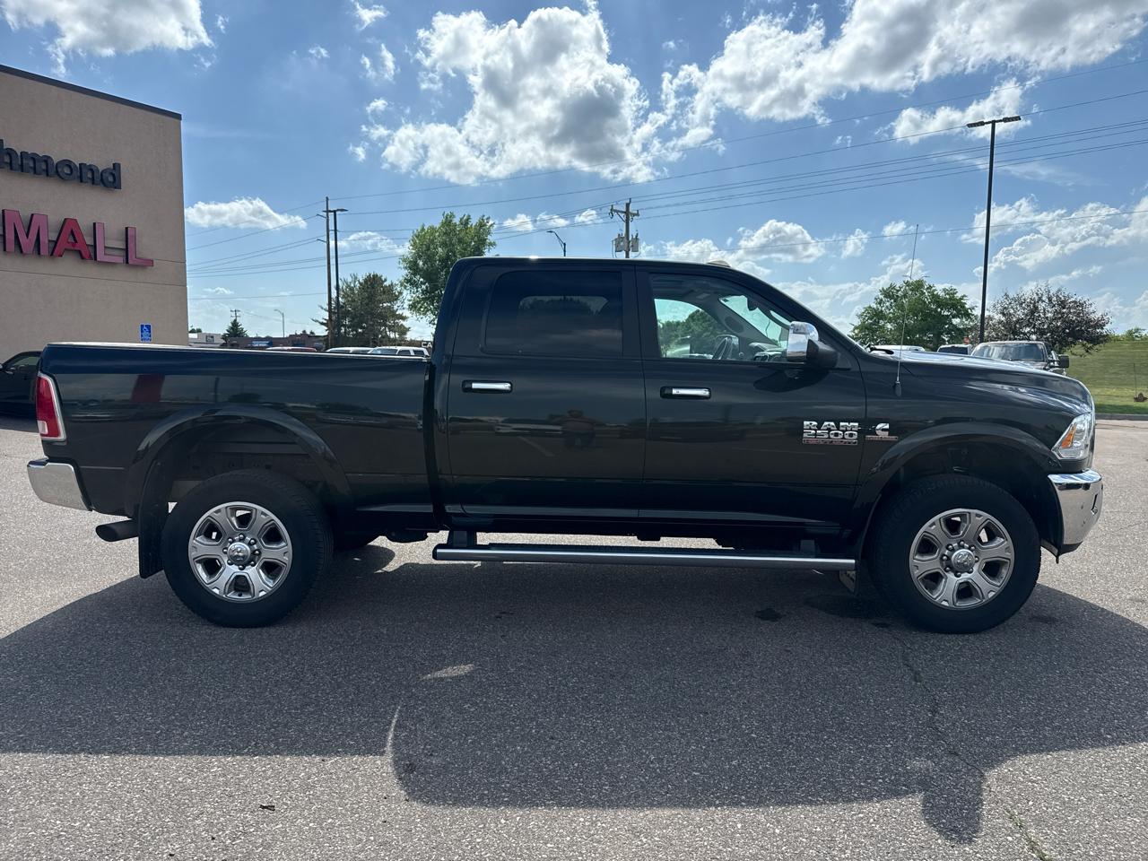 RAM 2500 Laramie Crew Cab SWB 4WD 2017