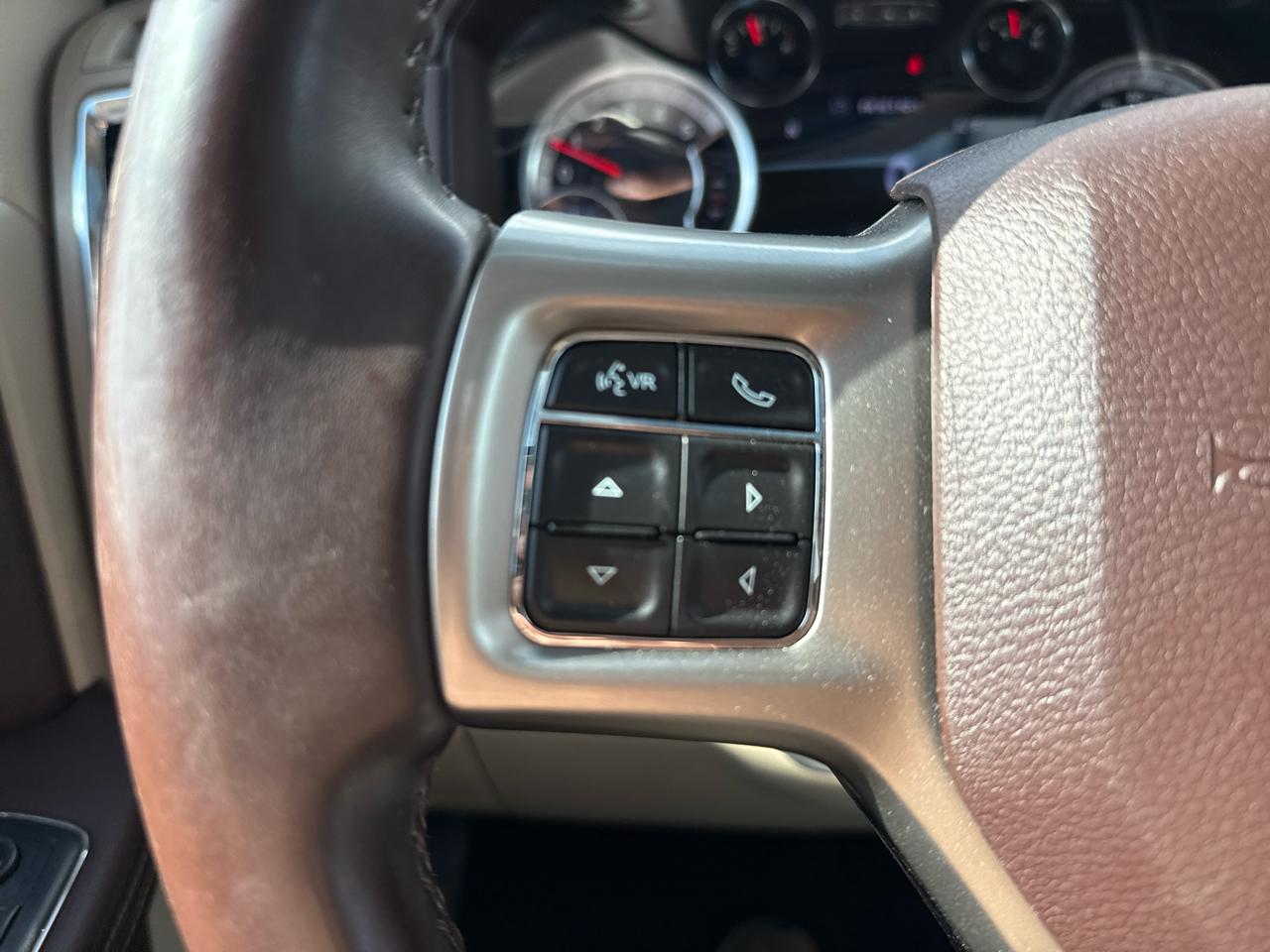 RAM 2500 Laramie Crew Cab SWB 4WD 2017