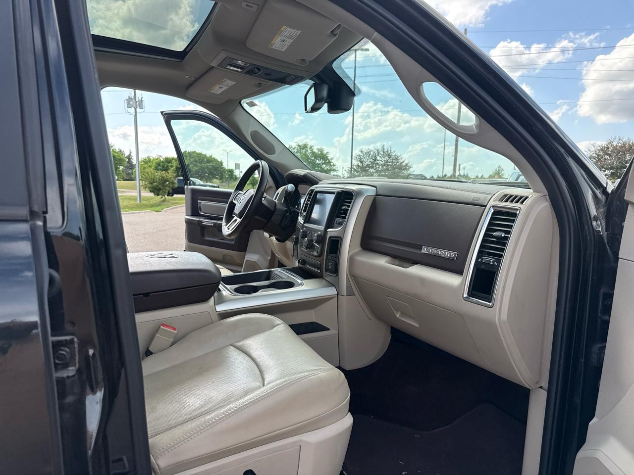 RAM 2500 Laramie Crew Cab SWB 4WD 2017