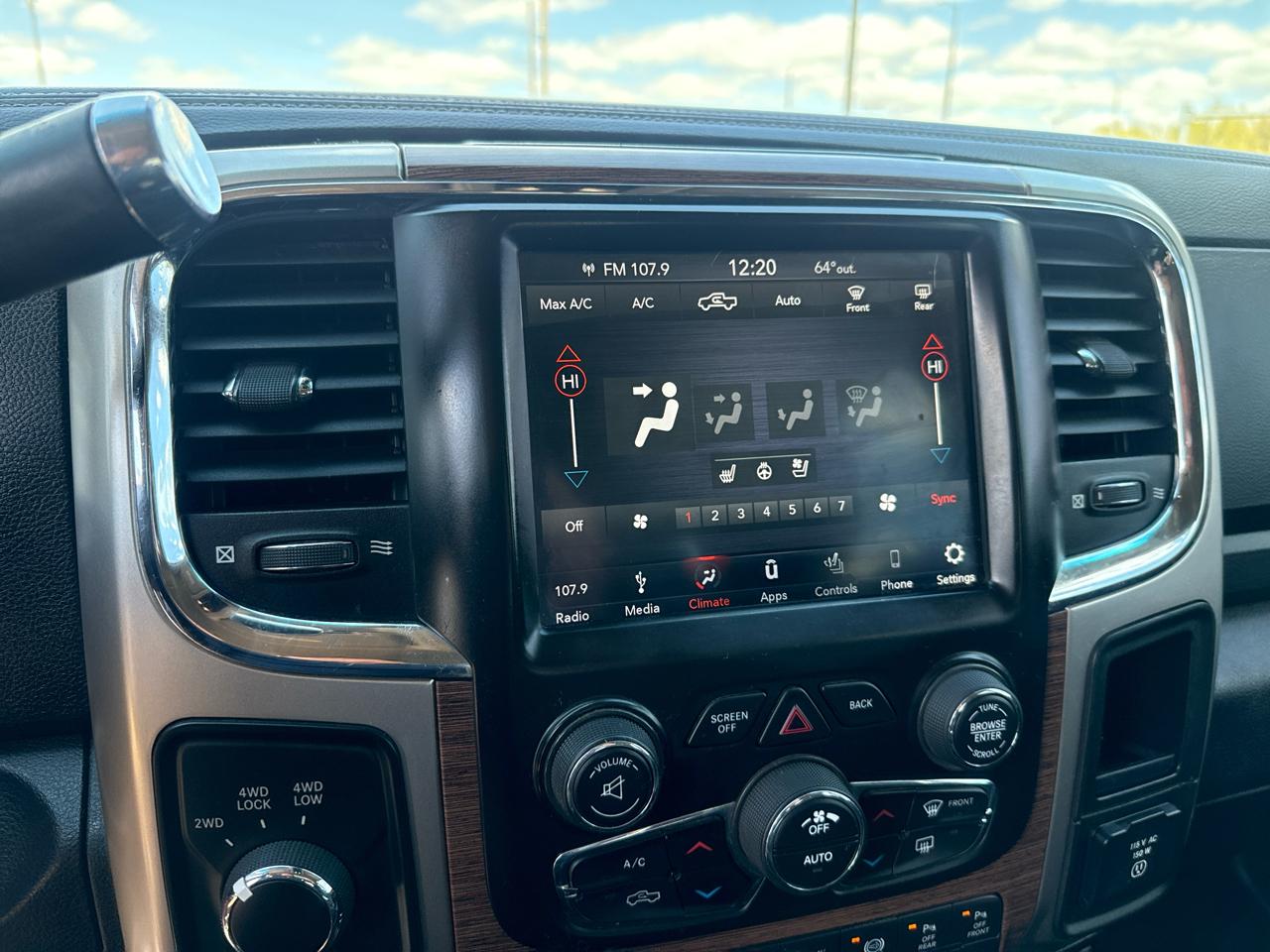RAM 2500 Laramie Crew Cab SWB 4WD 2018