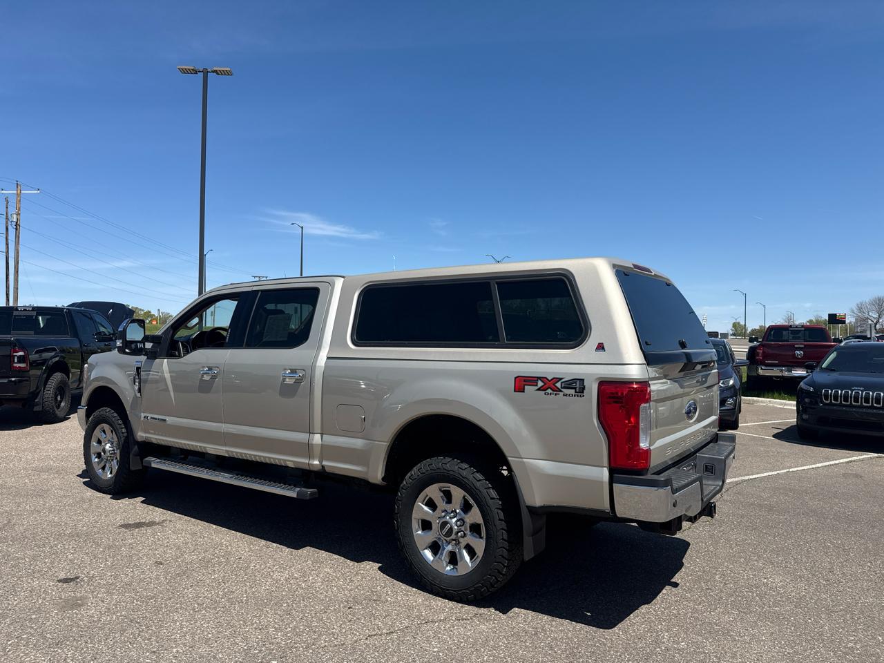 Ford F-250 SD Lariat Crew Cab 4WD 2017