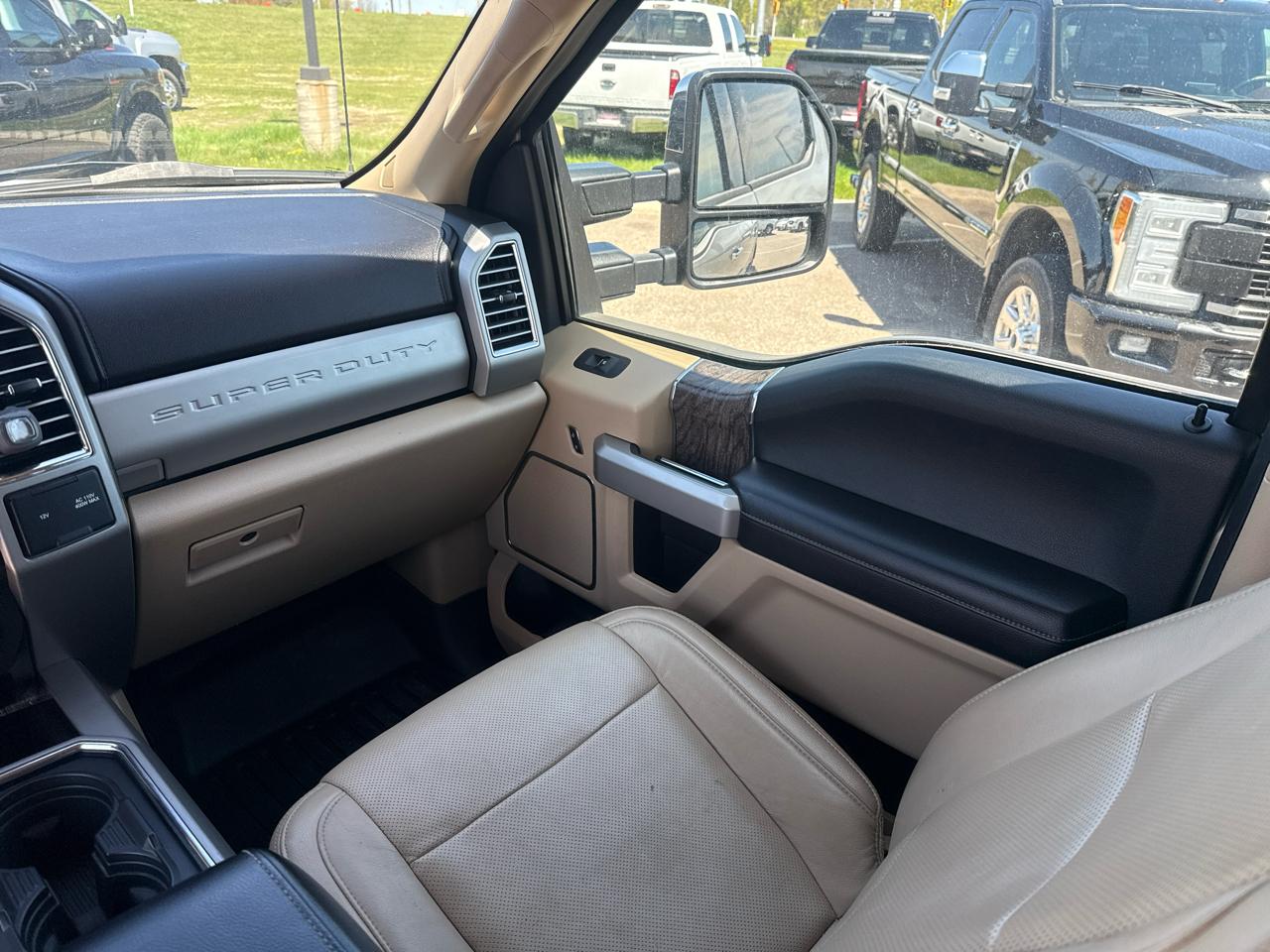 Ford F-250 SD Lariat Crew Cab 4WD 2017