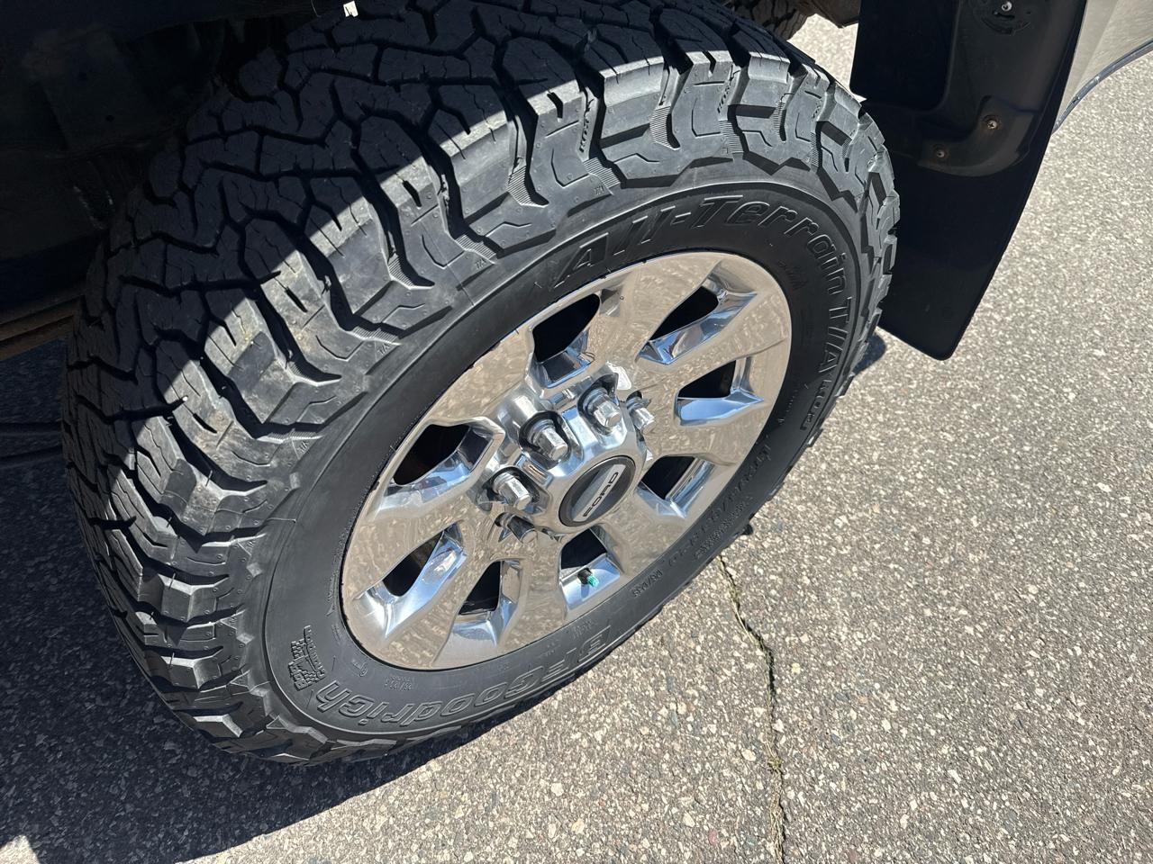 Ford F-250 SD Lariat Crew Cab 4WD 2017